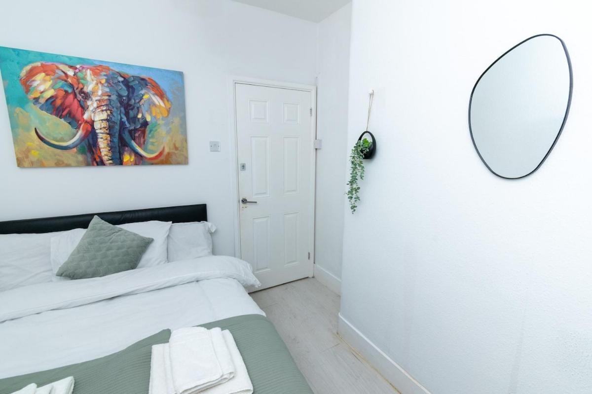 Tranquil 2br In Paddington Apartment *