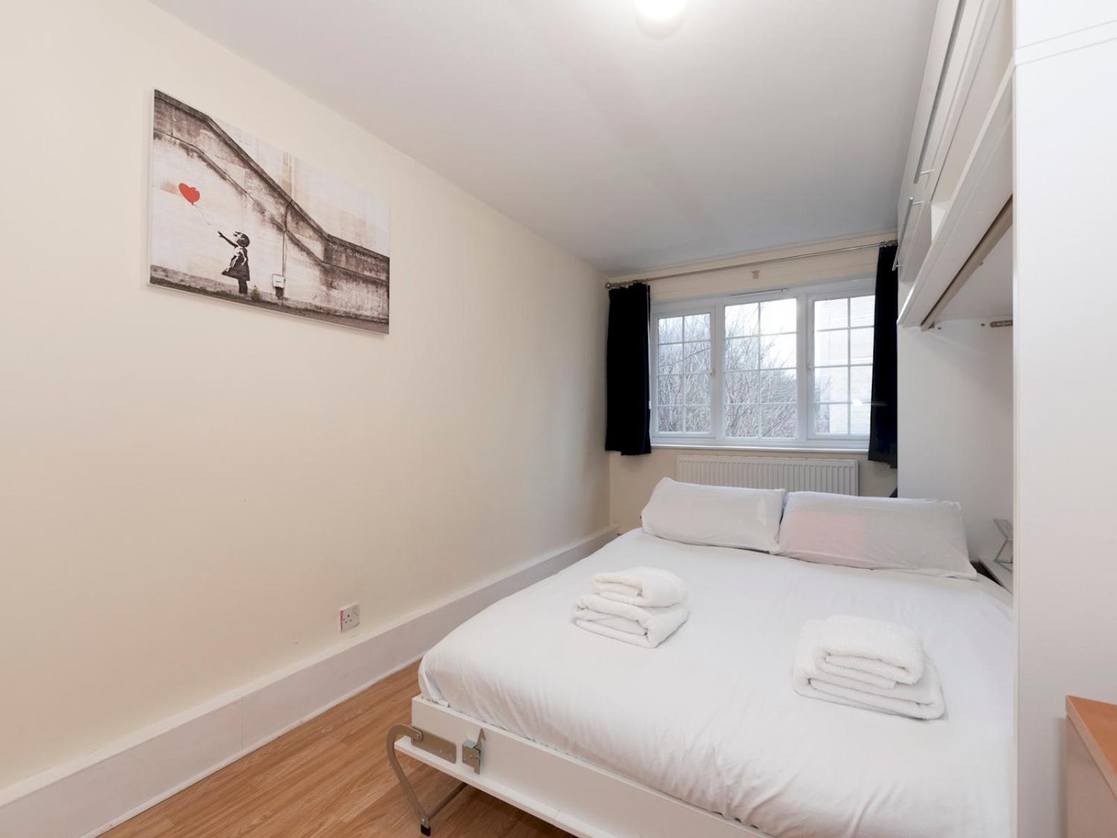 Pass The Keys Spacious 3-bed Woolwich O2 Crossrail *