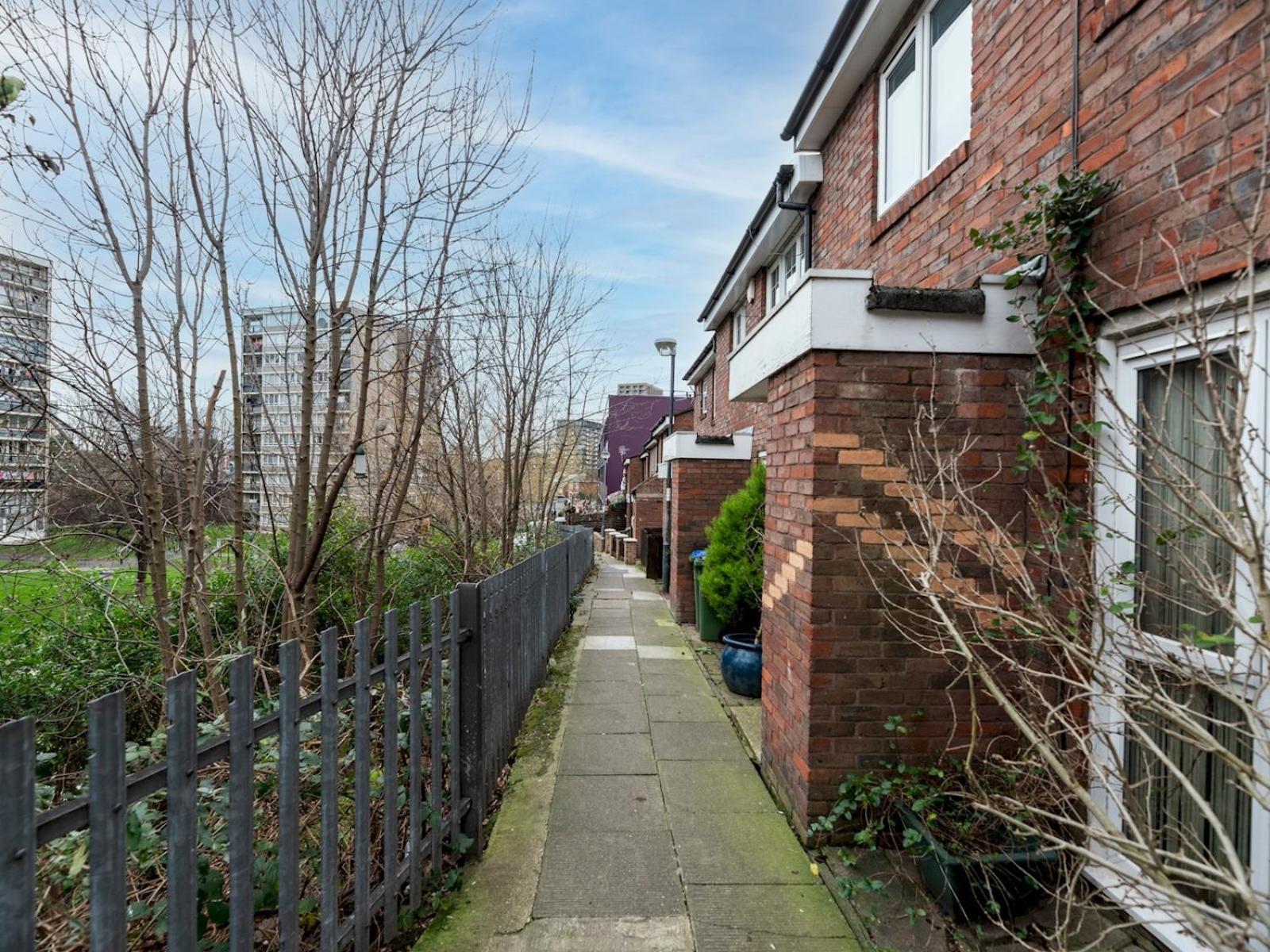Pass The Keys Spacious 3-bed Woolwich O2 Crossrail Holiday home