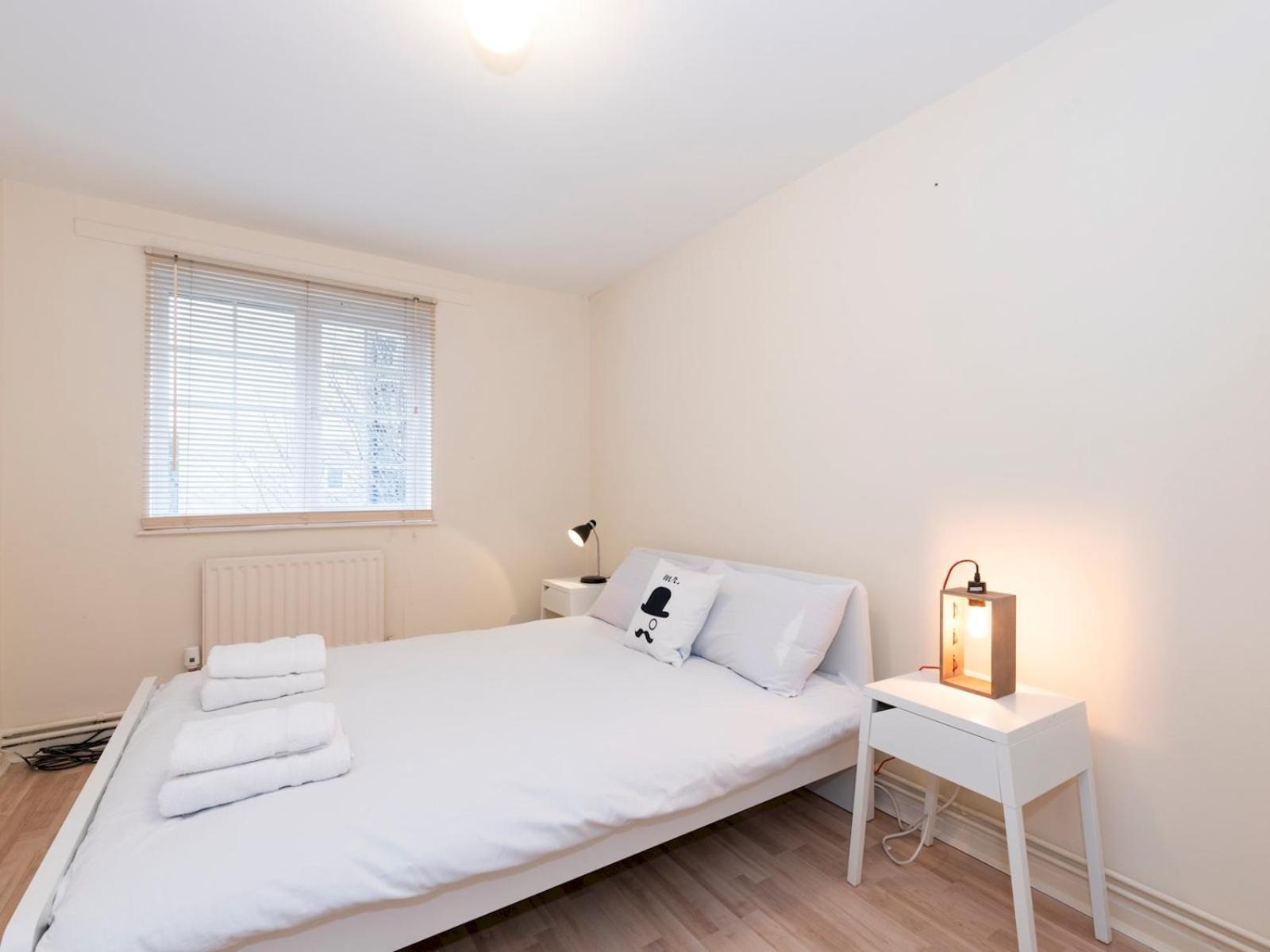 Pass The Keys Spacious 3-bed Woolwich O2 Crossrail *
