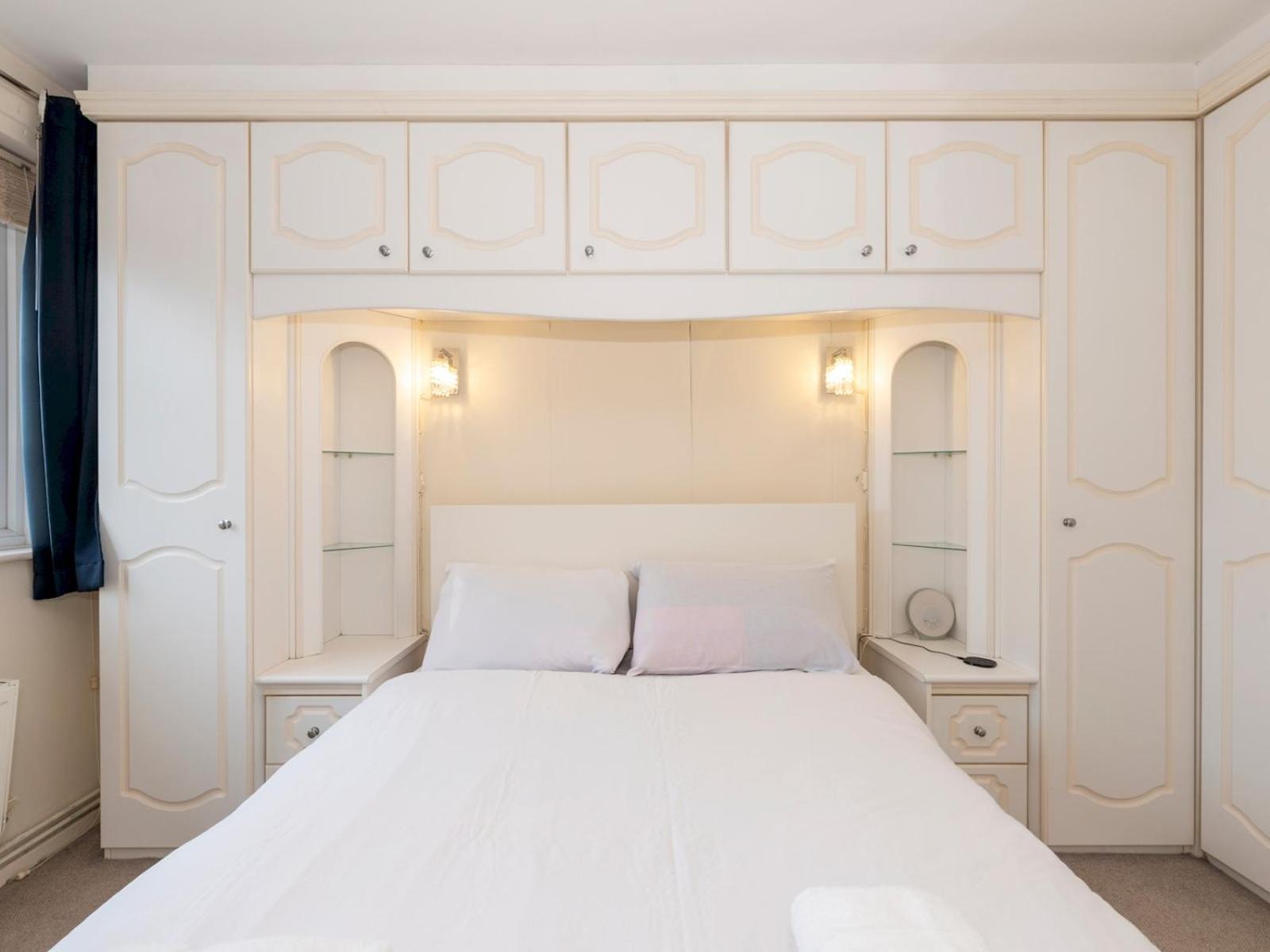 Pass The Keys Spacious 3-bed Woolwich O2 Crossrail Holiday home London