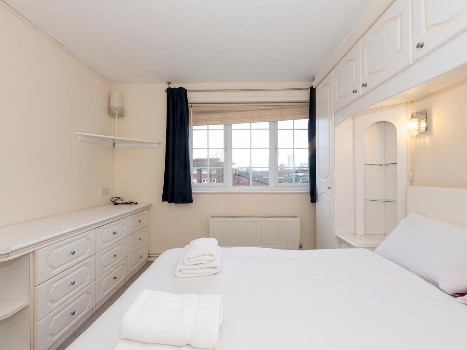 Pass The Keys Spacious 3-bed Woolwich O2 Crossrail *
