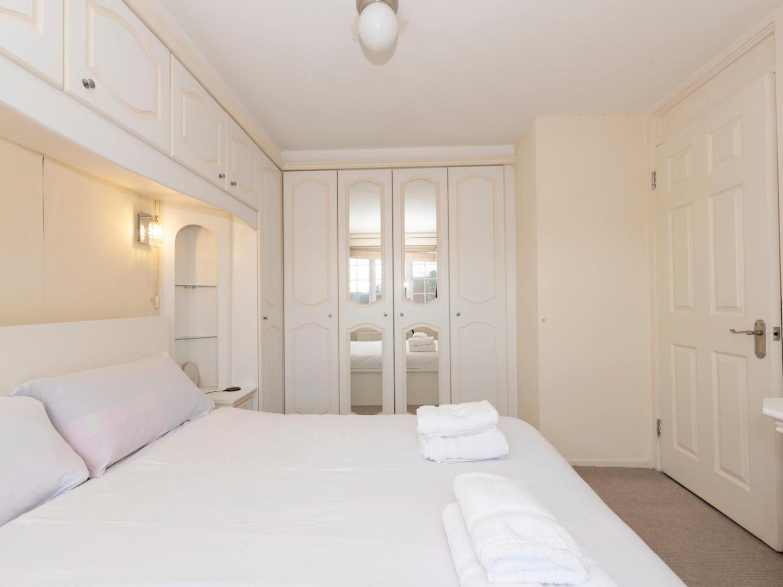Pass The Keys Spacious 3-bed Woolwich O2 Crossrail London