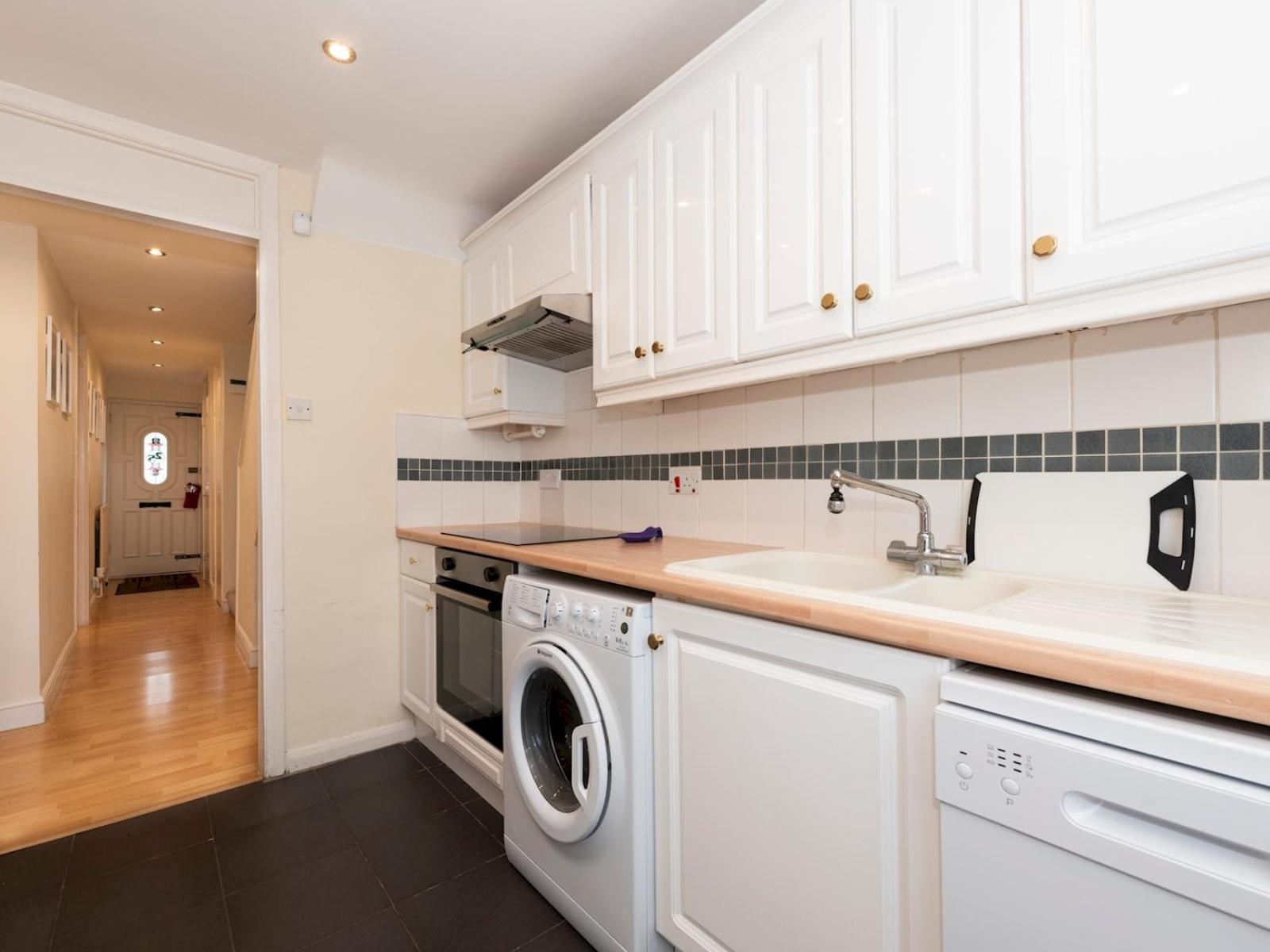 Pass The Keys Spacious 3-bed Woolwich O2 Crossrail * London