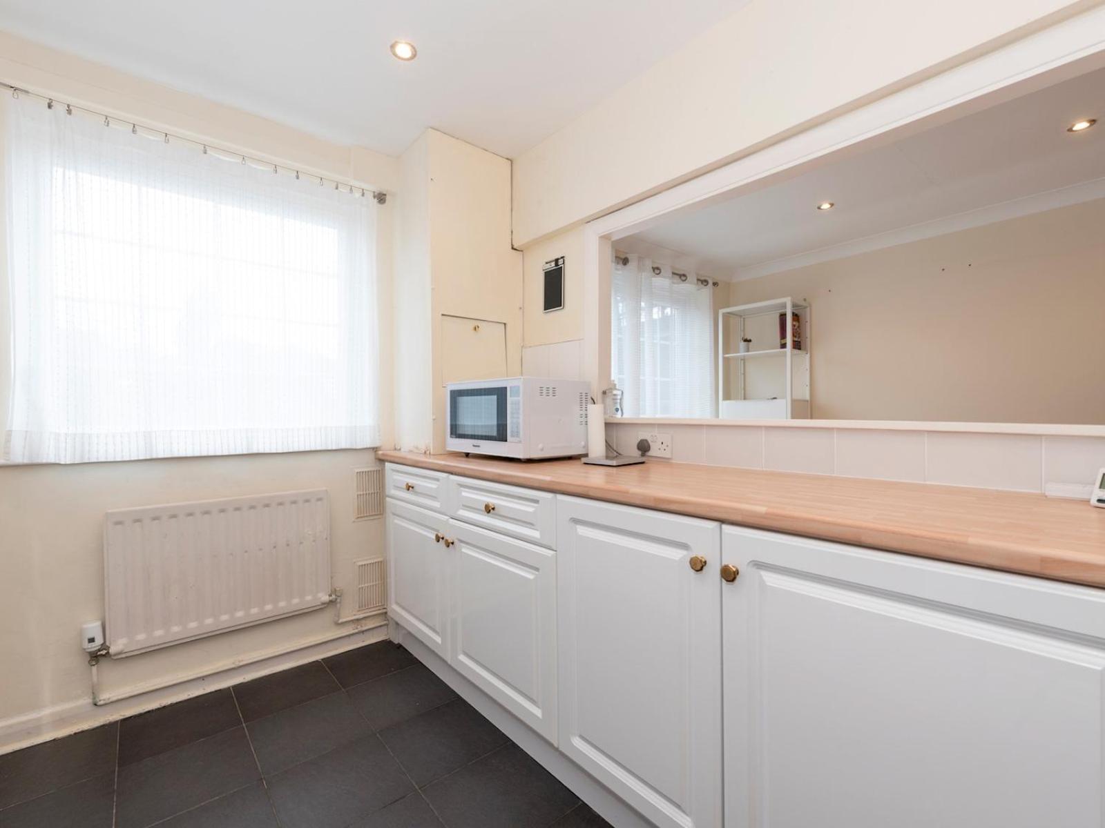 Pass The Keys Spacious 3-bed Woolwich O2 Crossrail Holiday home London