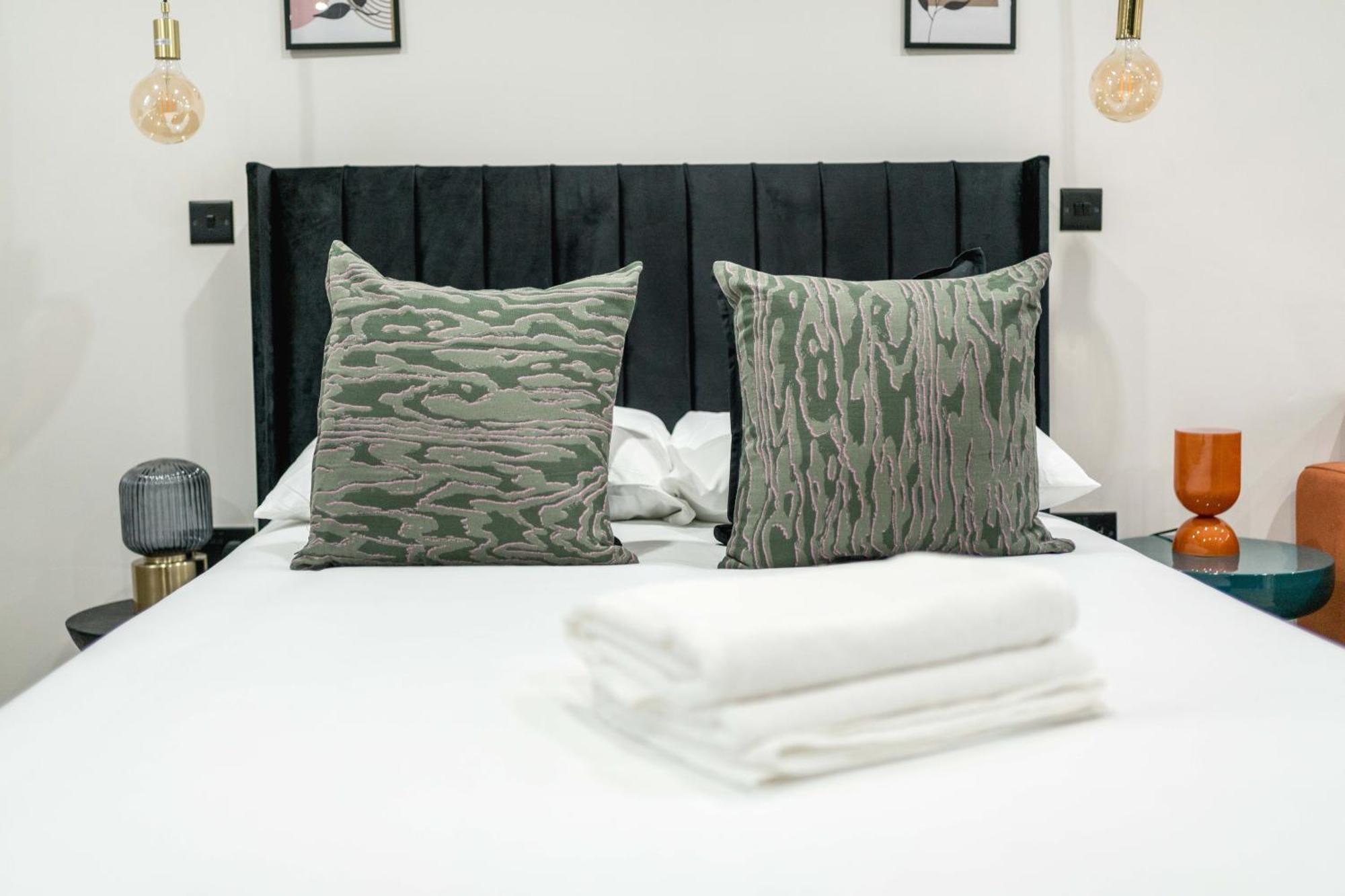 Central London Studio Apartment London