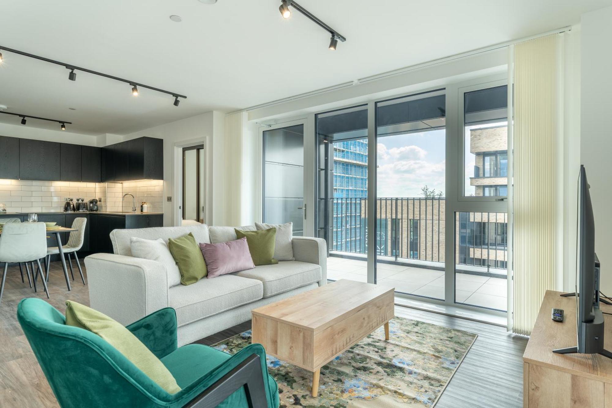 Mitre Monet By Artsy Apartment *