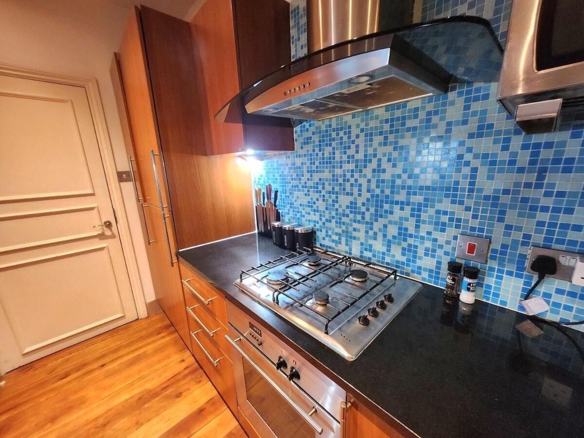 Elegant 2br Steps From Tube *