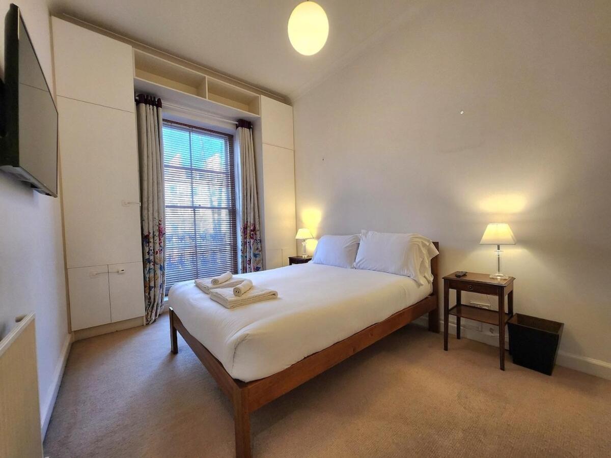 Elegant 2br Steps From Tube Apartment *