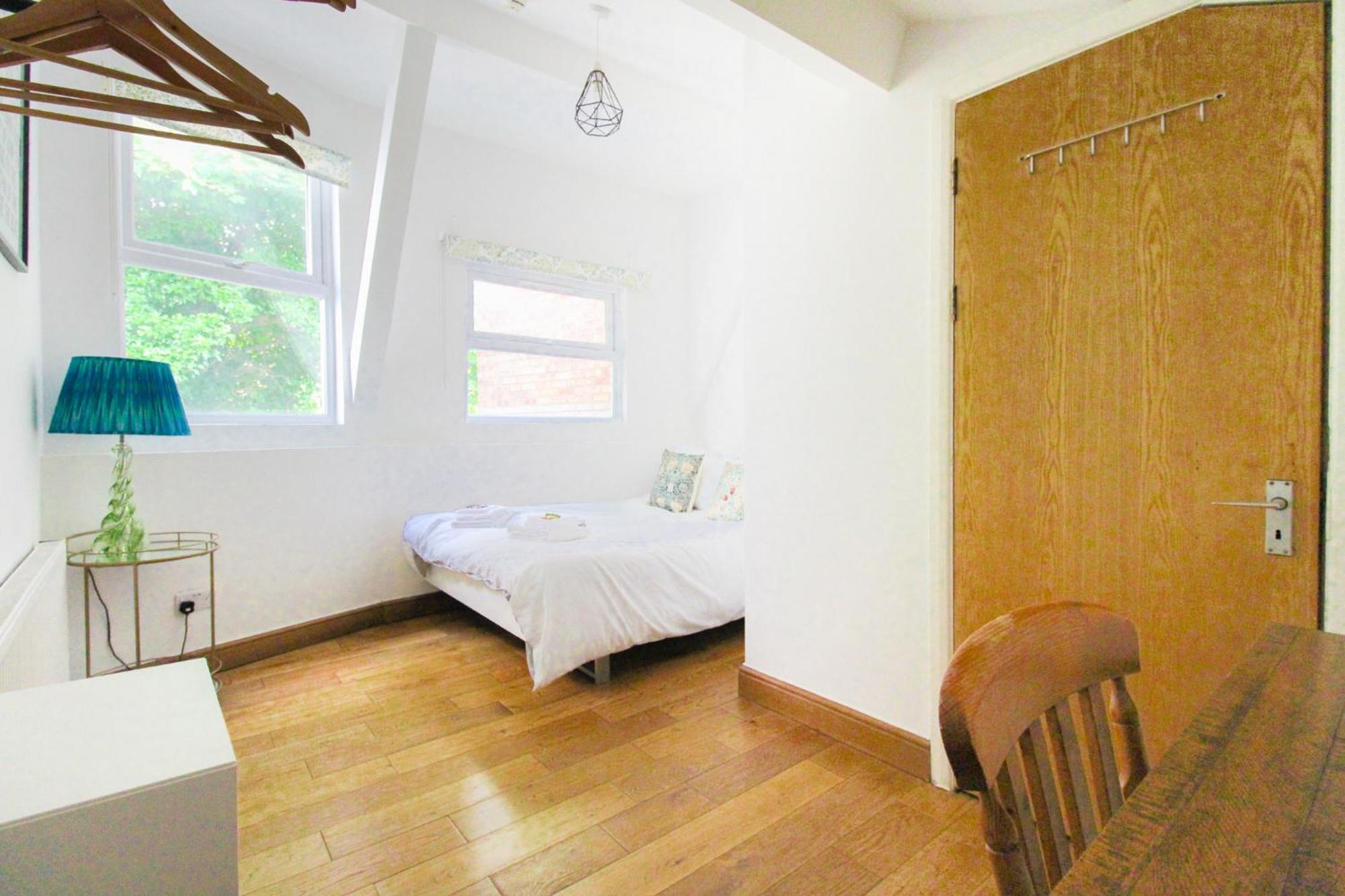 Apartment Two Bedroom In Islington London