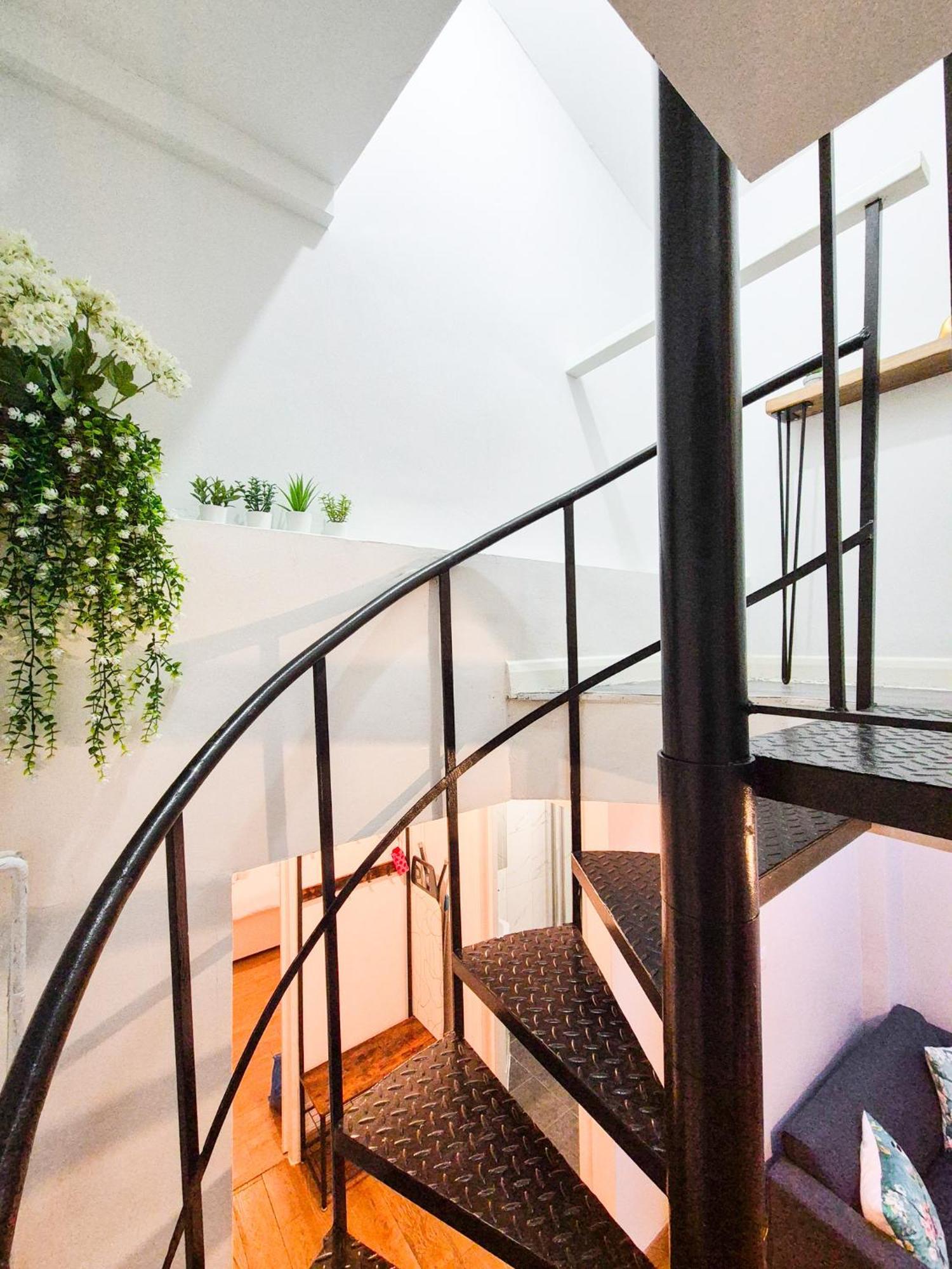 Apartment Two Bedroom In Islington