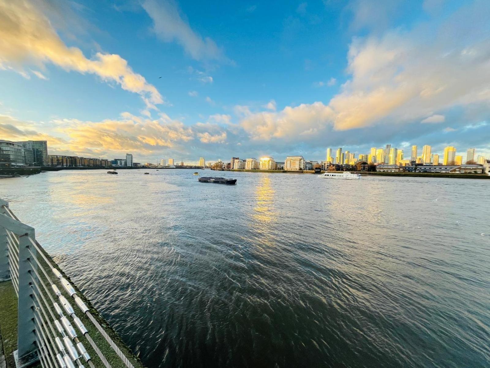 2 Bedroom Flat In Greenwich Next To Cutty Sark