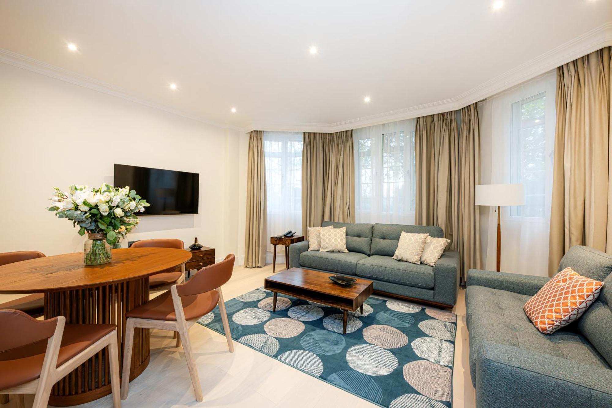 Fountain House Aparthotel 5*
