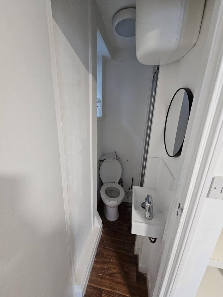 Apartamento Small And Compact Flat Great Connection 791
