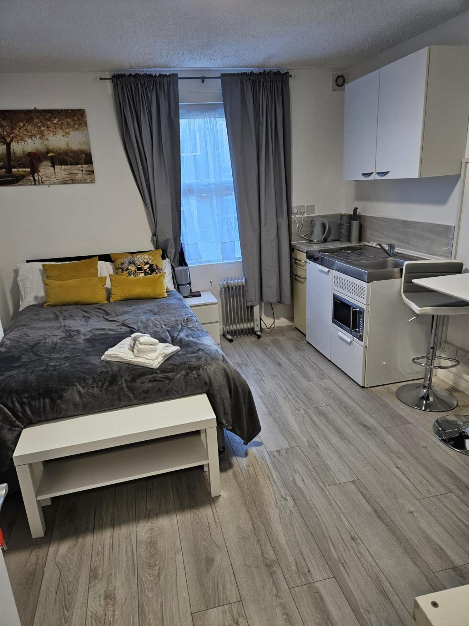 Small And Compact Flat Great Connection 791 Apartamento *