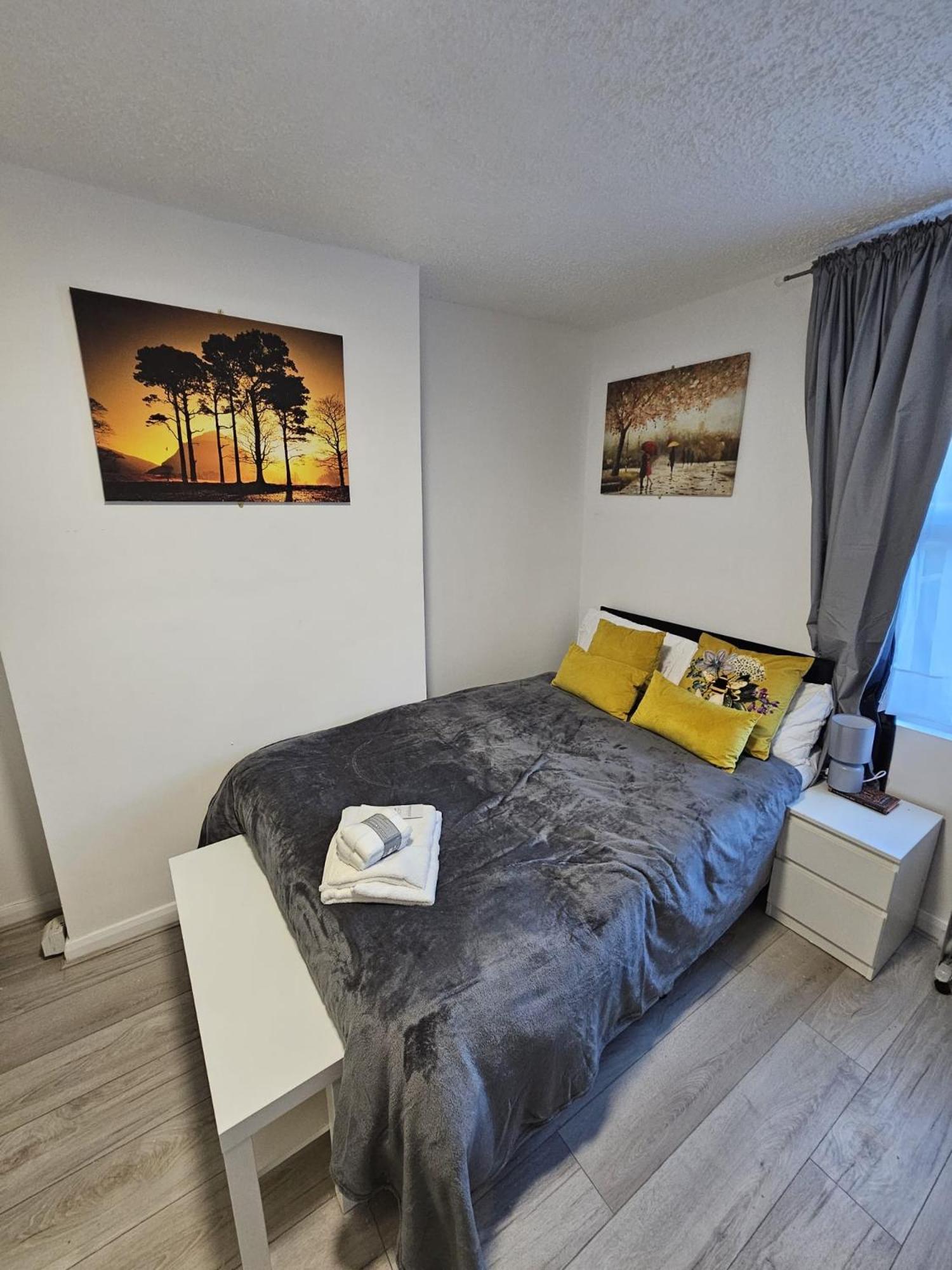 Small And Compact Flat Great Connection 791 * Londres