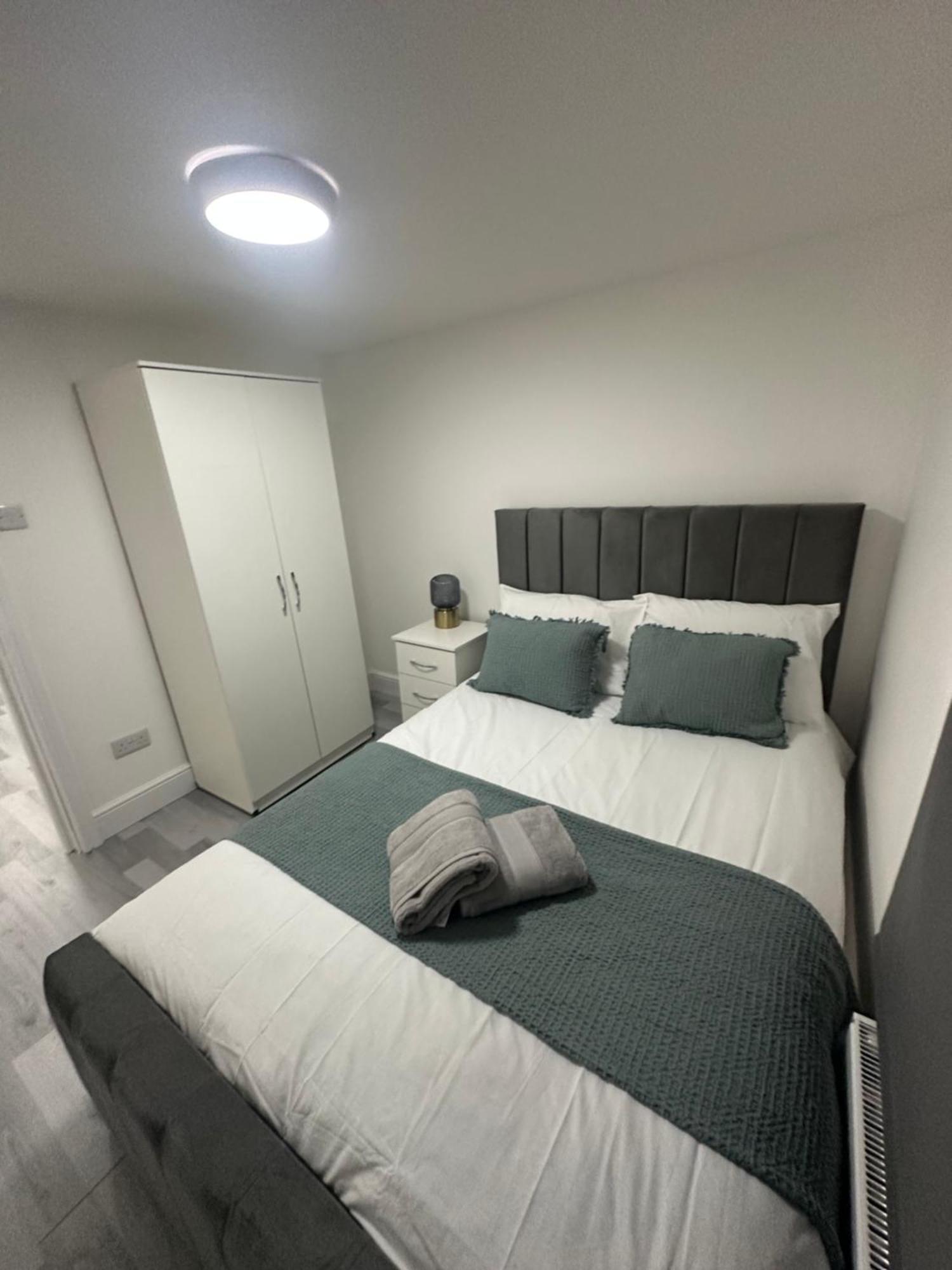 Luxury 2 Bedroom In *