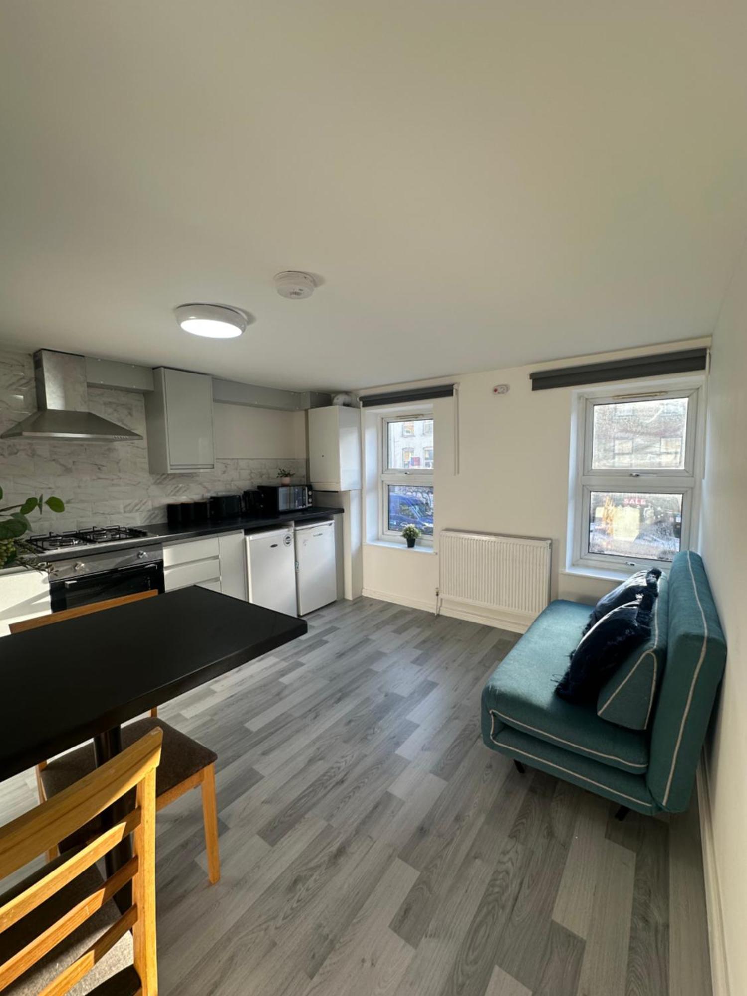 Apartment Luxury 2 Bedroom In London