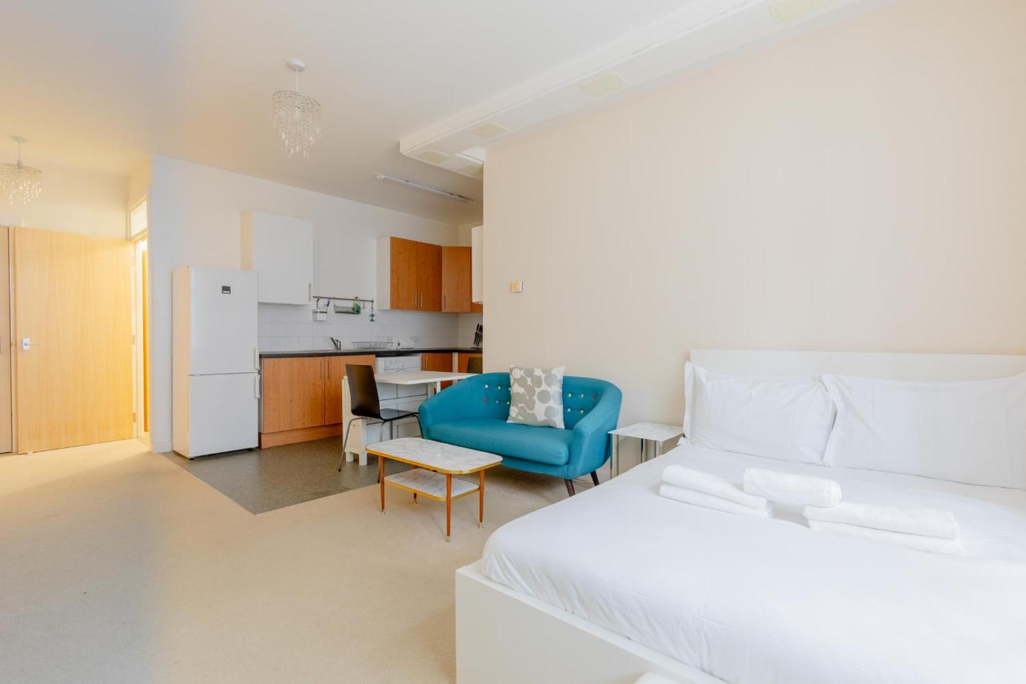 Charming 1bd Flat In A Victorian Chocolate Factory *