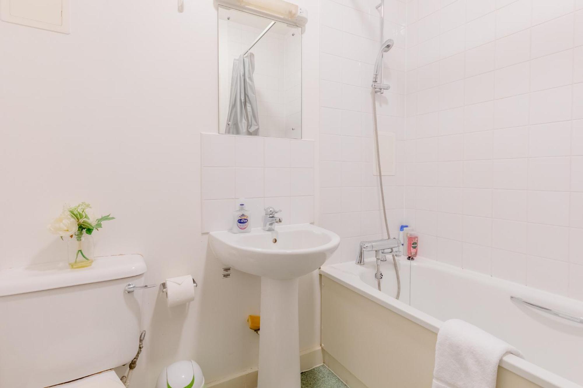 Charming 1bd Flat In A Victorian Chocolate Factory * London