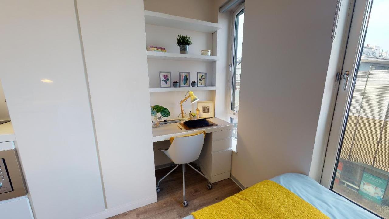Apartment For Student Only Cosy In East Court At