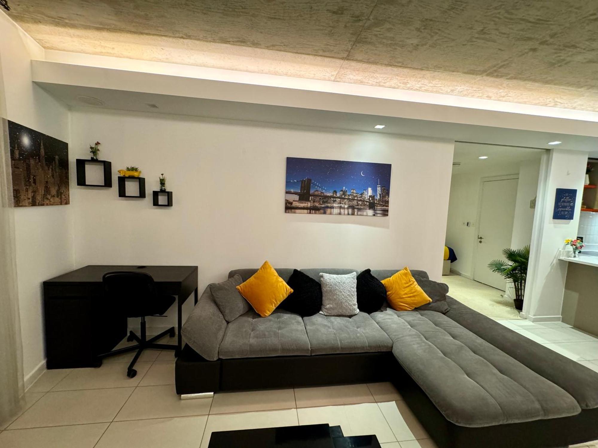 Excel Cosy With Balcony & River View Close To O2 Arena, Cable Car, Hall *