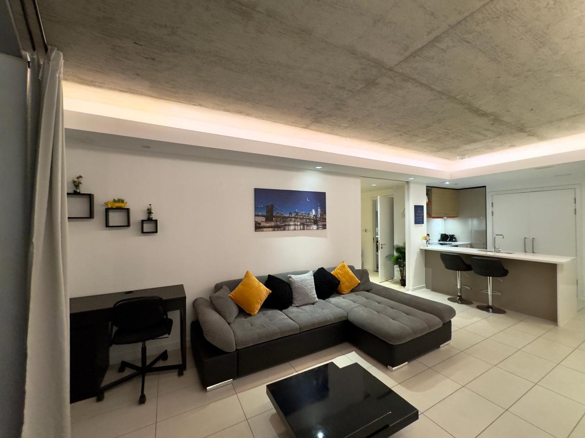 Excel Cosy With Balcony & River View Close To O2 Arena, Cable Car, Hall Apartment London