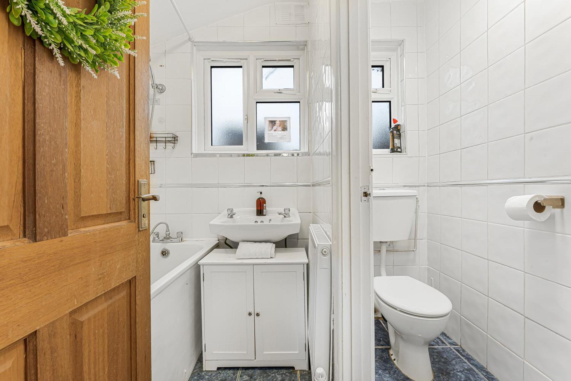 Spacious One Bedroom Private Flat In Brixton +wifi * Londres
