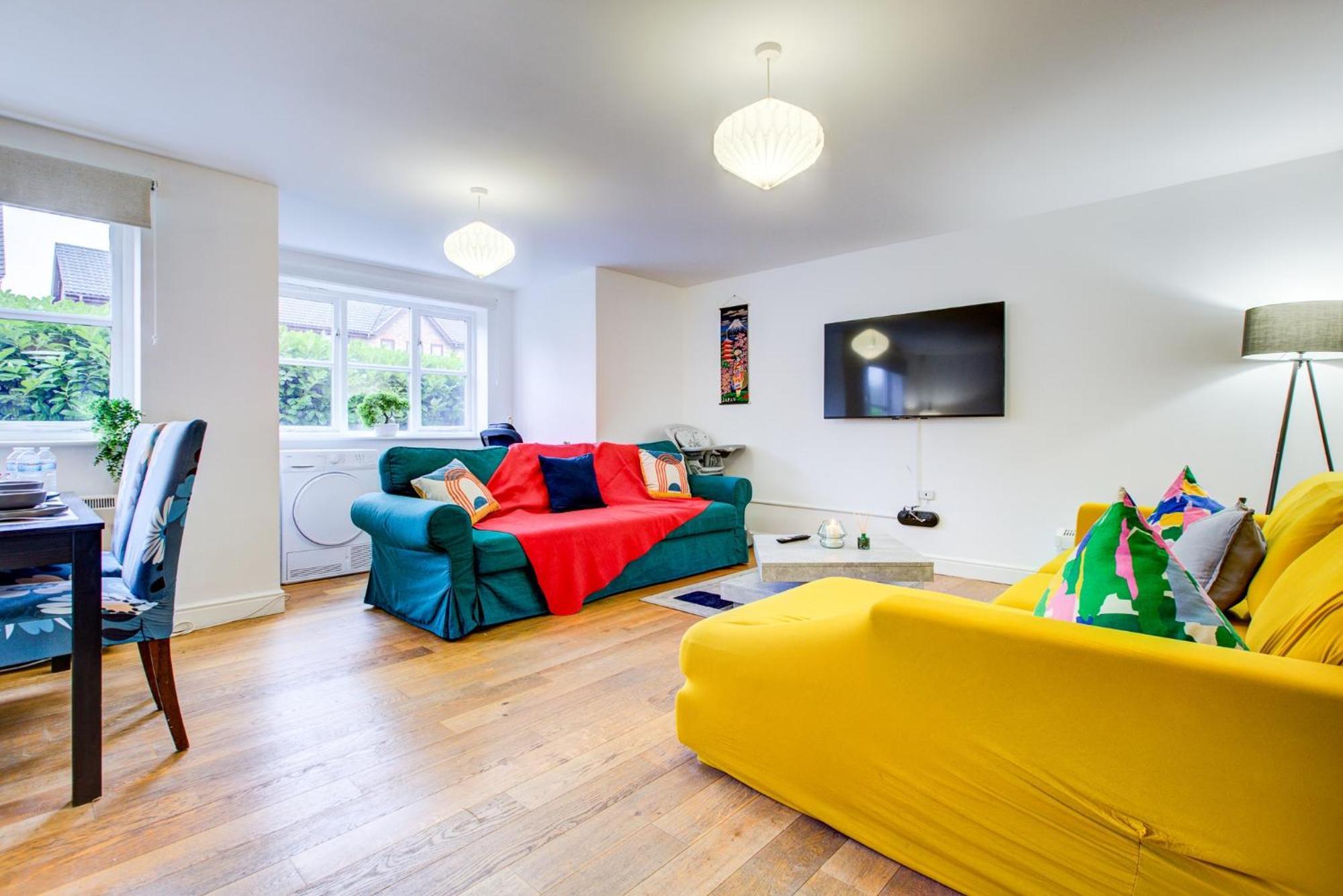 Spacious 2-bed Family With Pets Welcome London