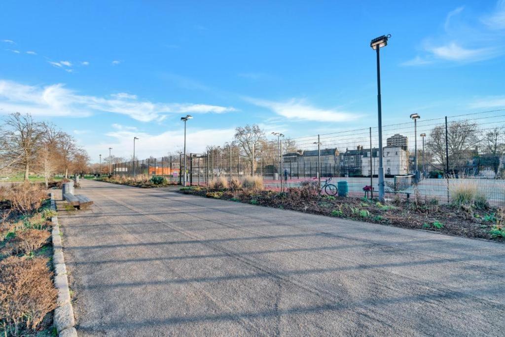 1 Bedroom Camberwell - Perfect For Long London