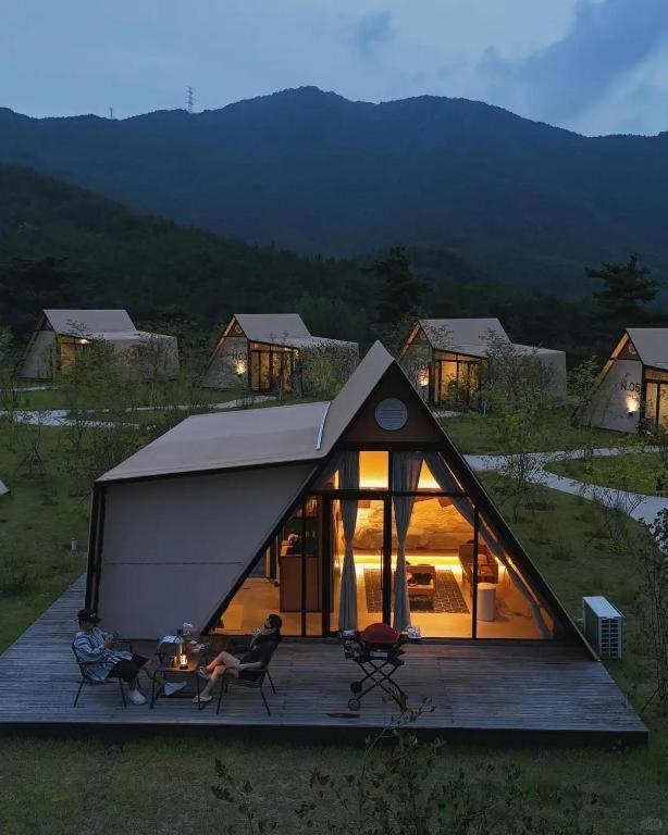 Acampamento Apolo Park