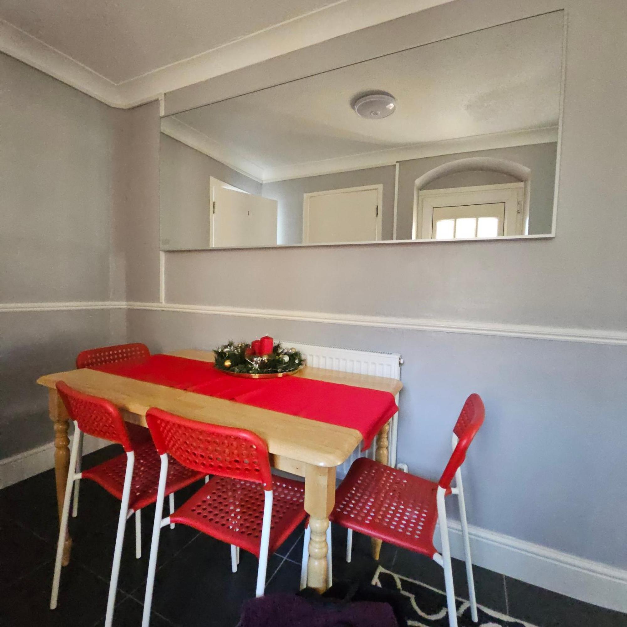 Modern Spacious 10 Minutes From Eye London