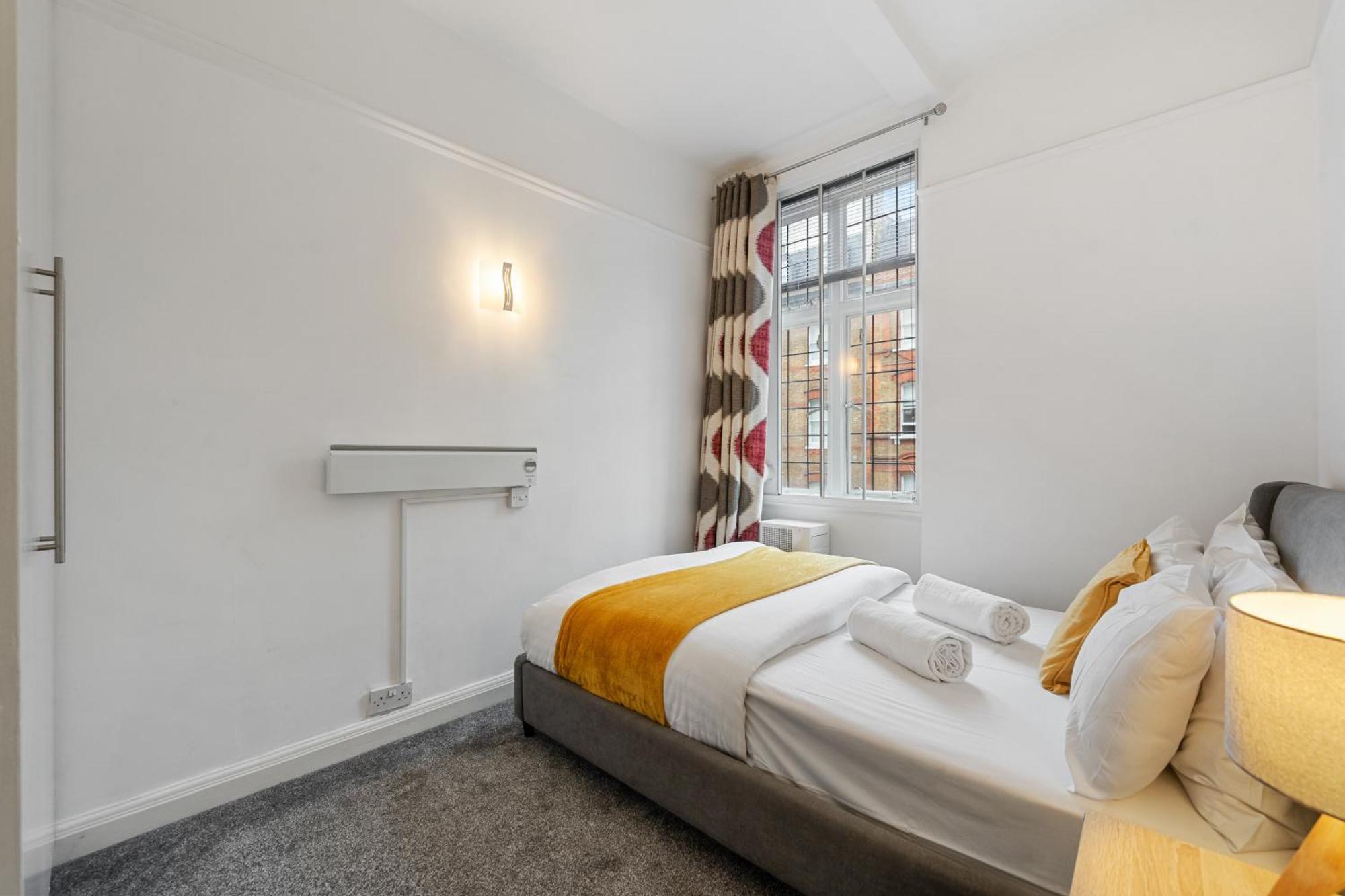 Old Elegant 2-bedroom On Marylebone High Street * Londres