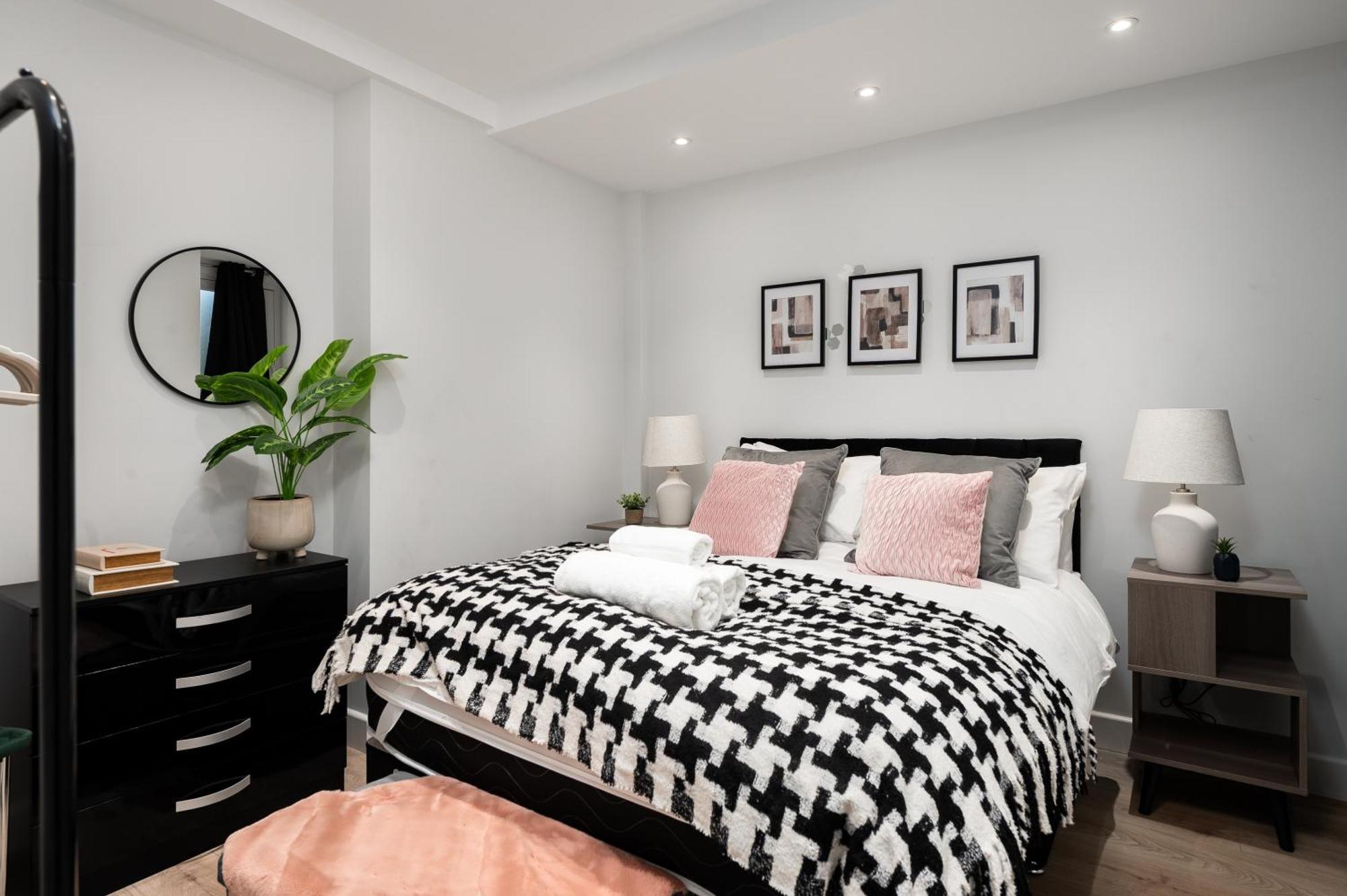Stylish And Modern 2 Bedroom Flat, Finsbury Park, Sleeps Up To 6 Guests 3 Double Beds, Near Emirates Stadium *