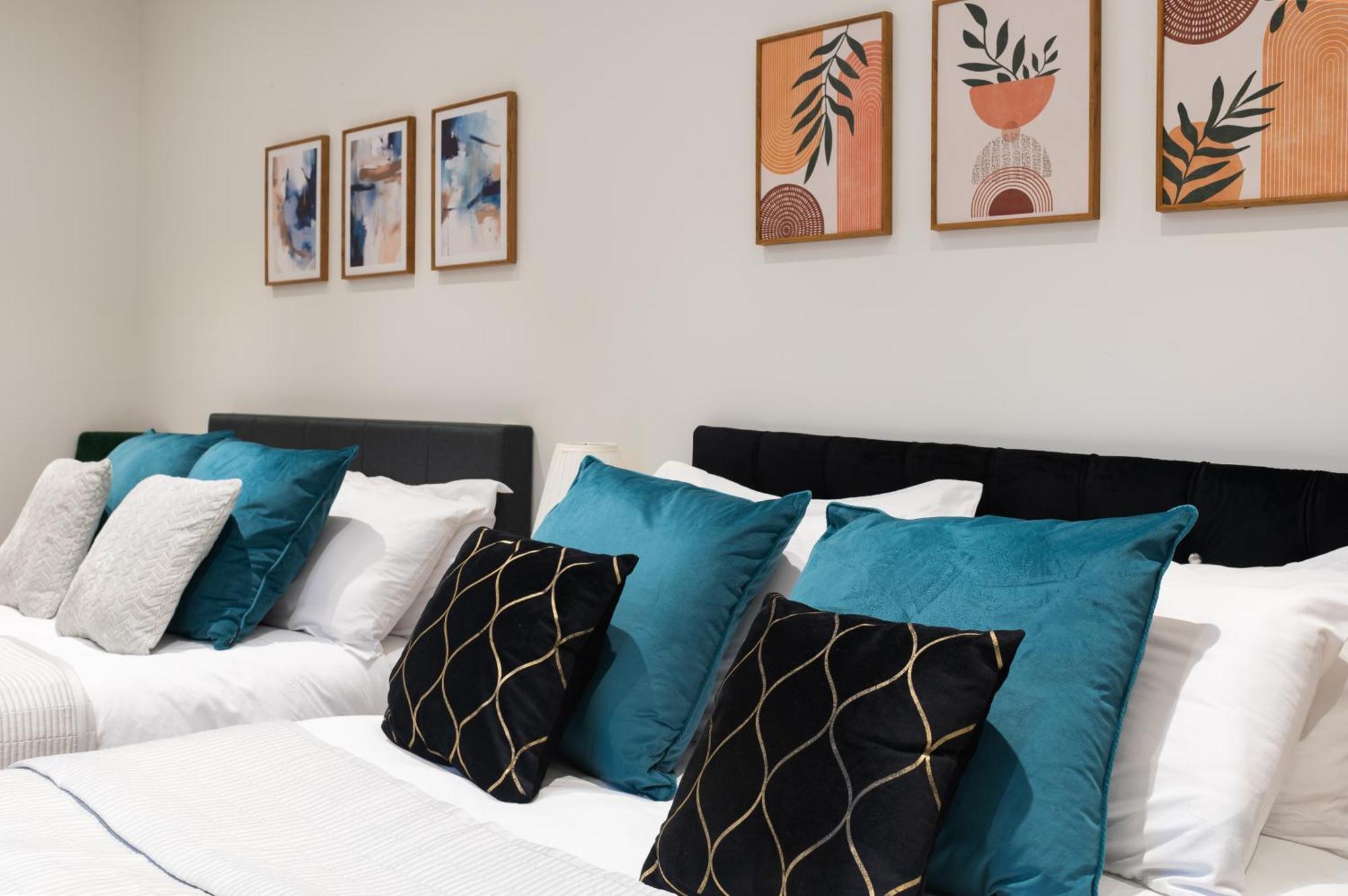 Apartment Stylish And Modern 2 Bedroom Flat, Finsbury Park, Sleeps Up To 6 Guests 3 Double Beds, Near Emirates Stadium *