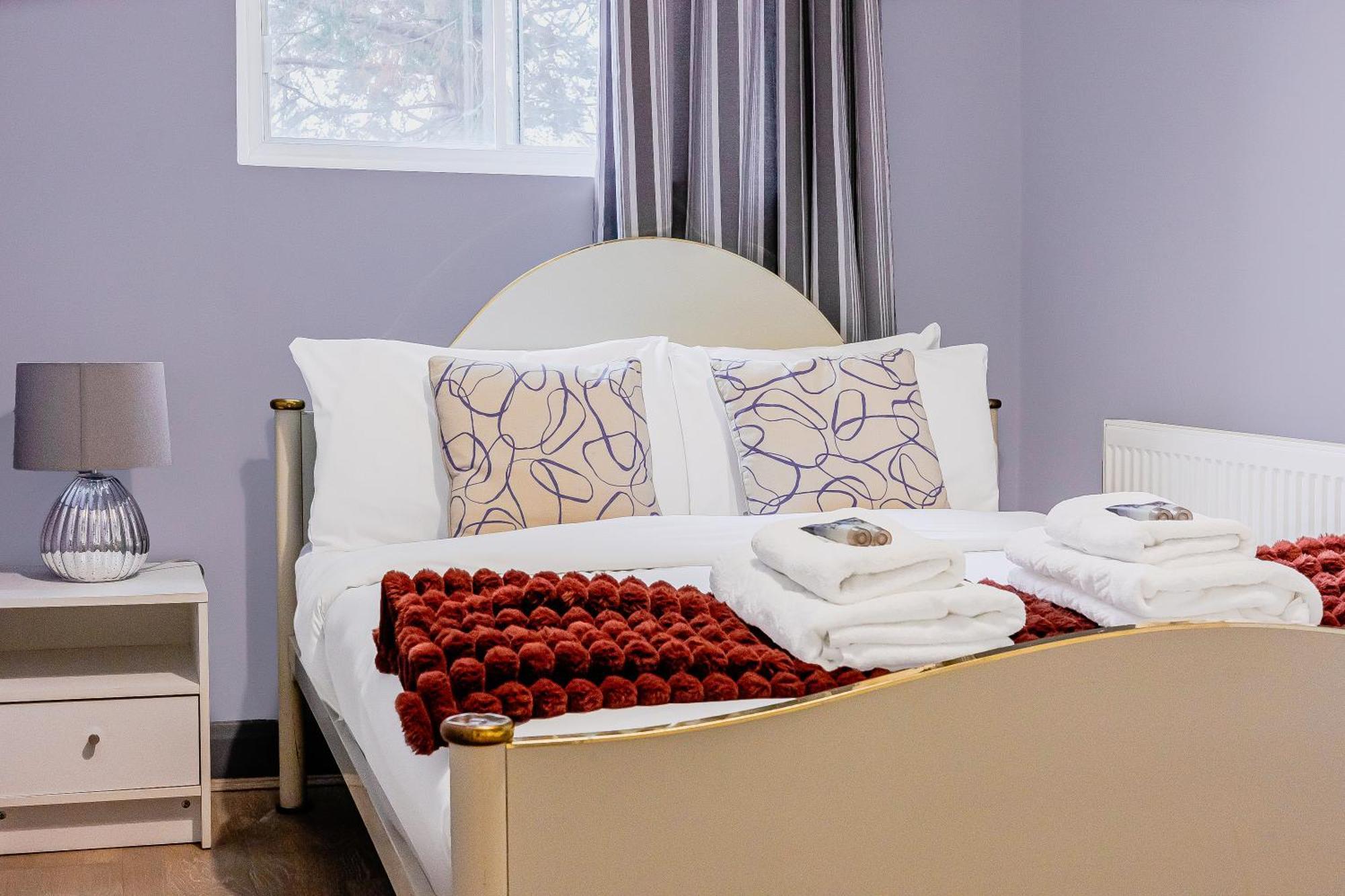 Couple's Getaway 1bdr Near Holland Park London