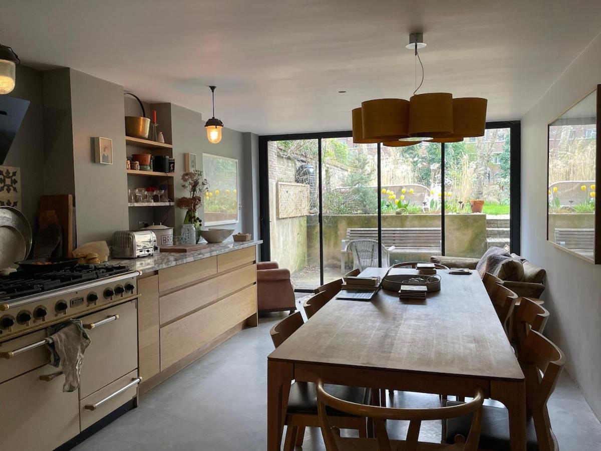 Large Five Bed Victorian Family House With Large Garden Pousada *