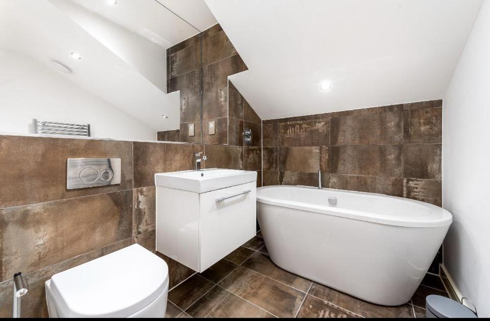 2 Bed 2 Bath Penthouse,terrace,london Eye,sleeps 6 Apartment London