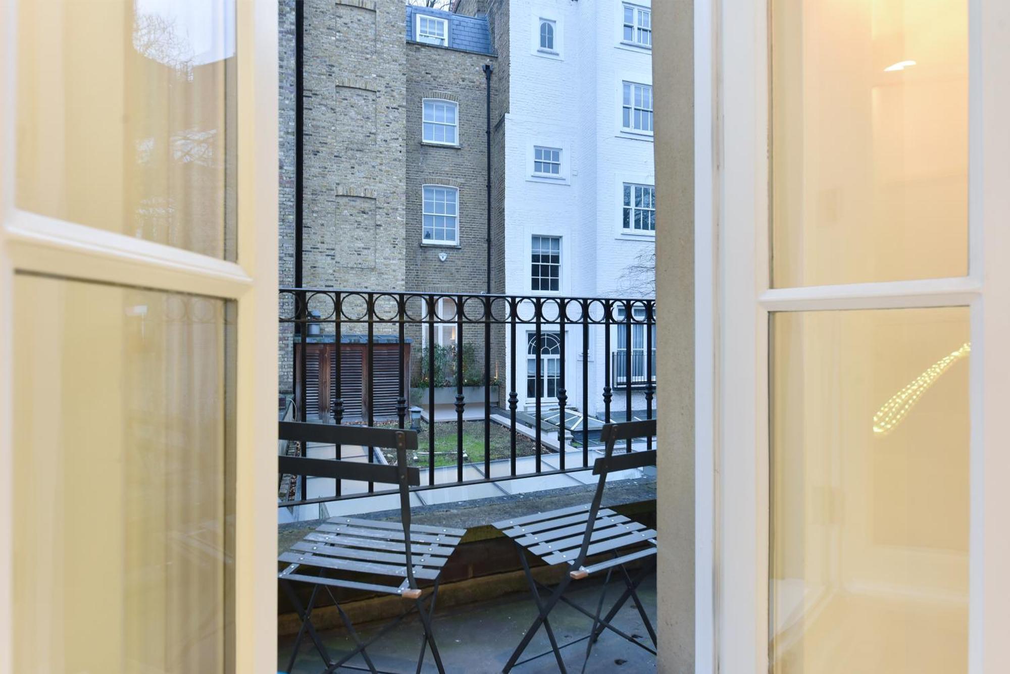 Choice - Knightsbridge - Harrod's Apartment London