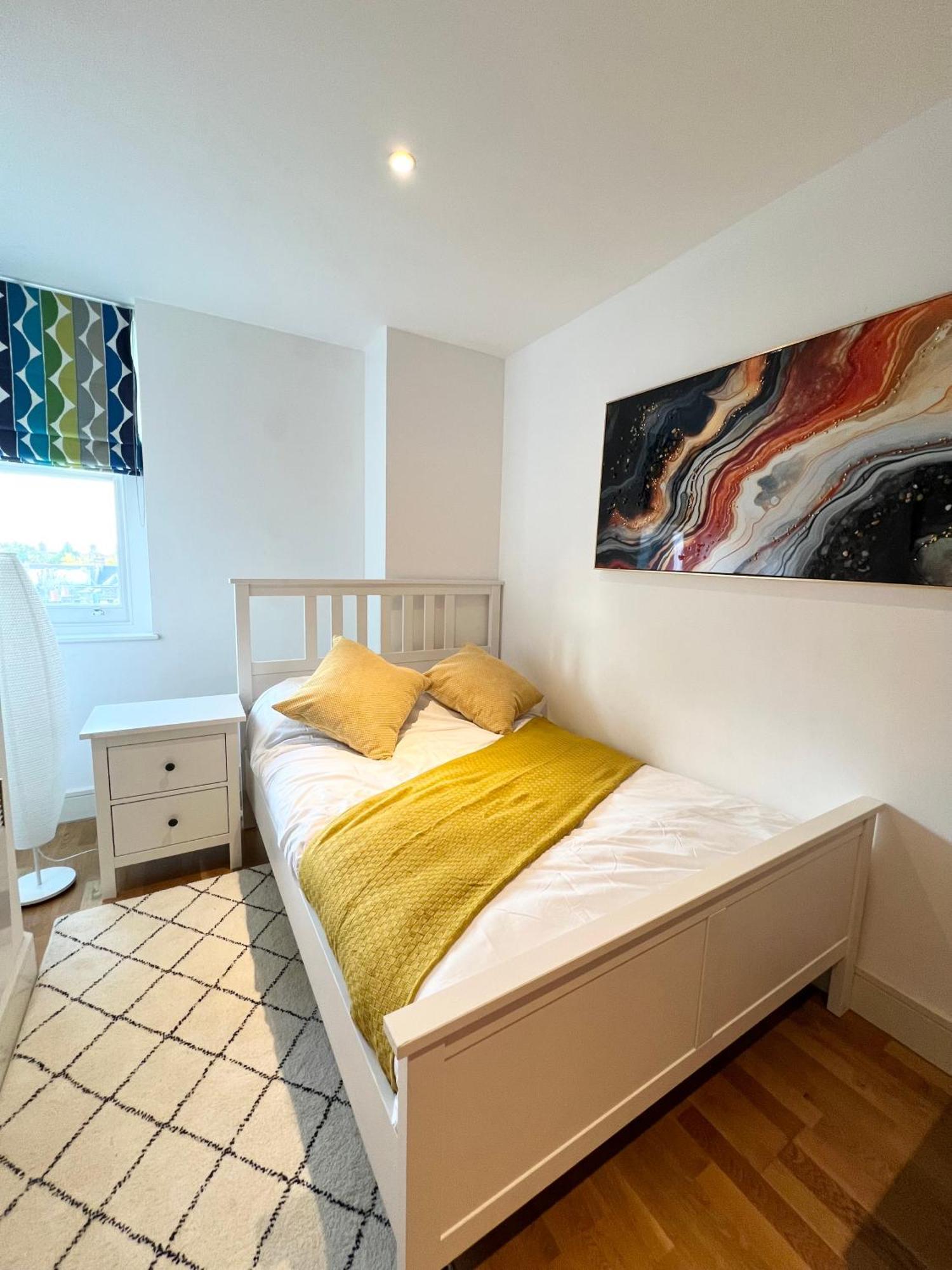 Stylish Flat In Heart Of Clapham *