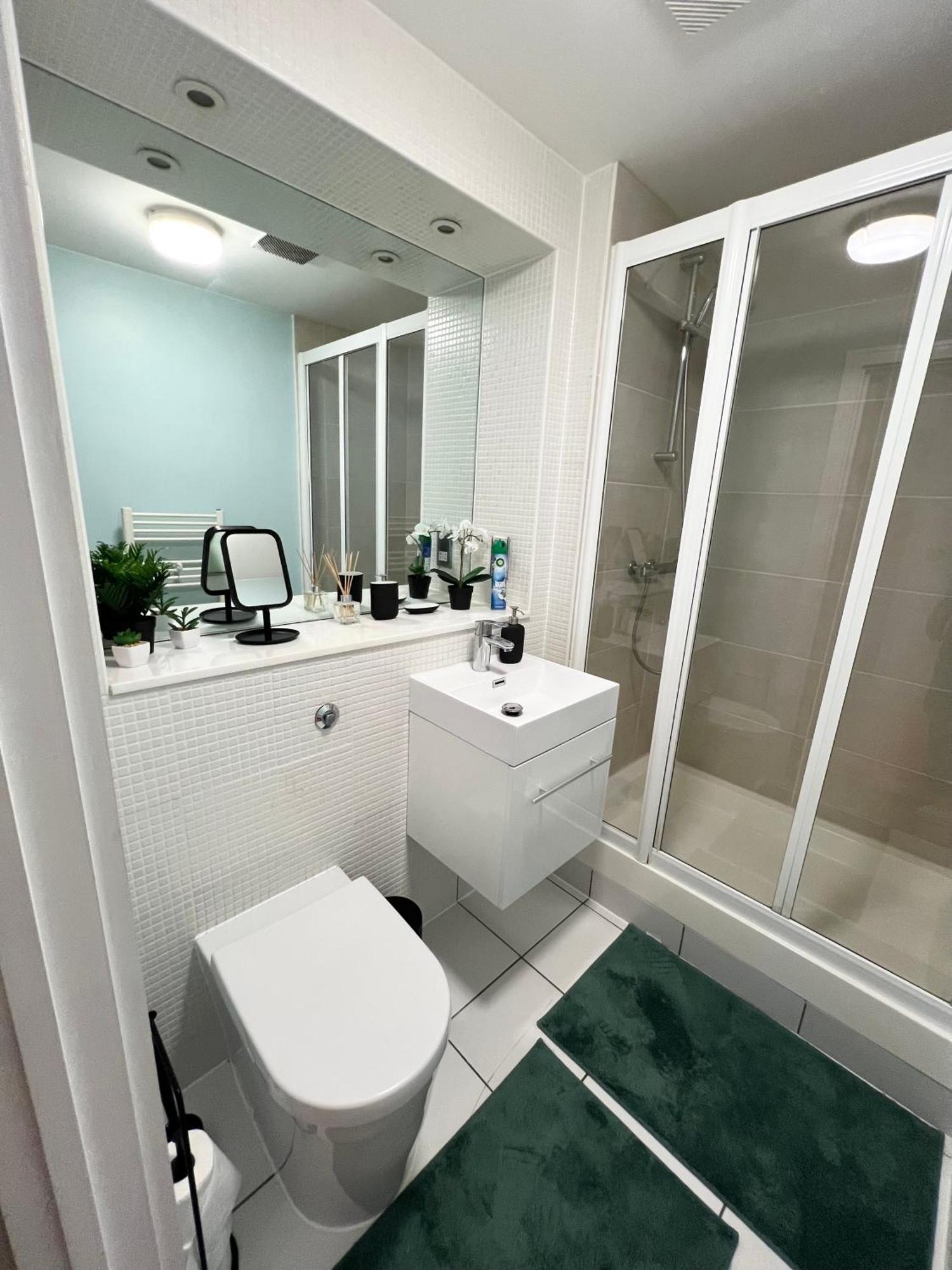 Apartment Stylish Flat In Heart Of Clapham London