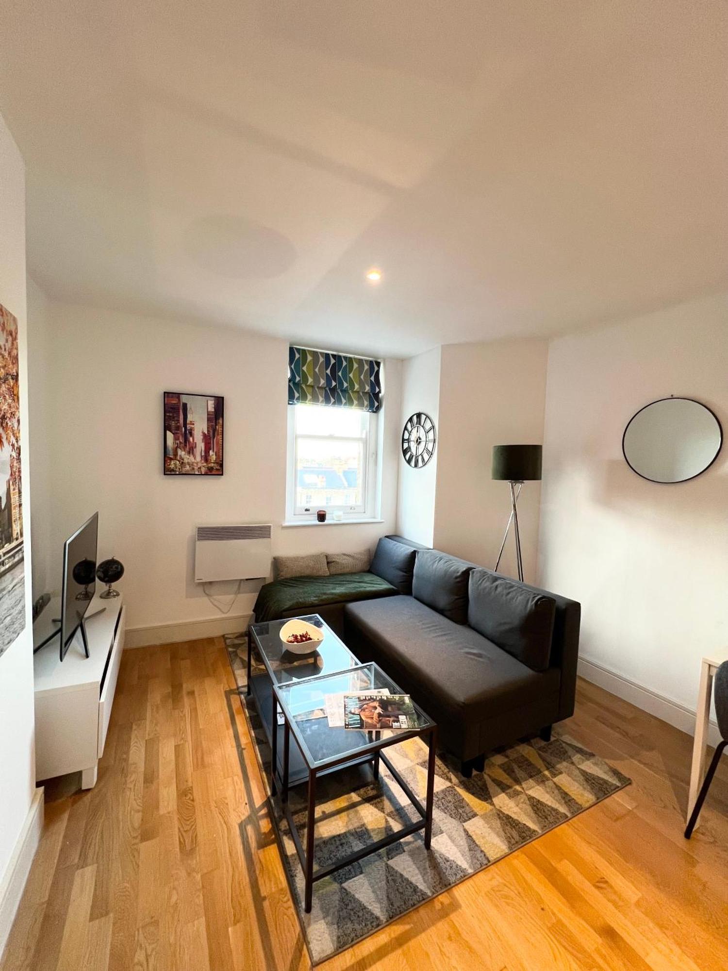 Apartment Stylish Flat In Heart Of Clapham *