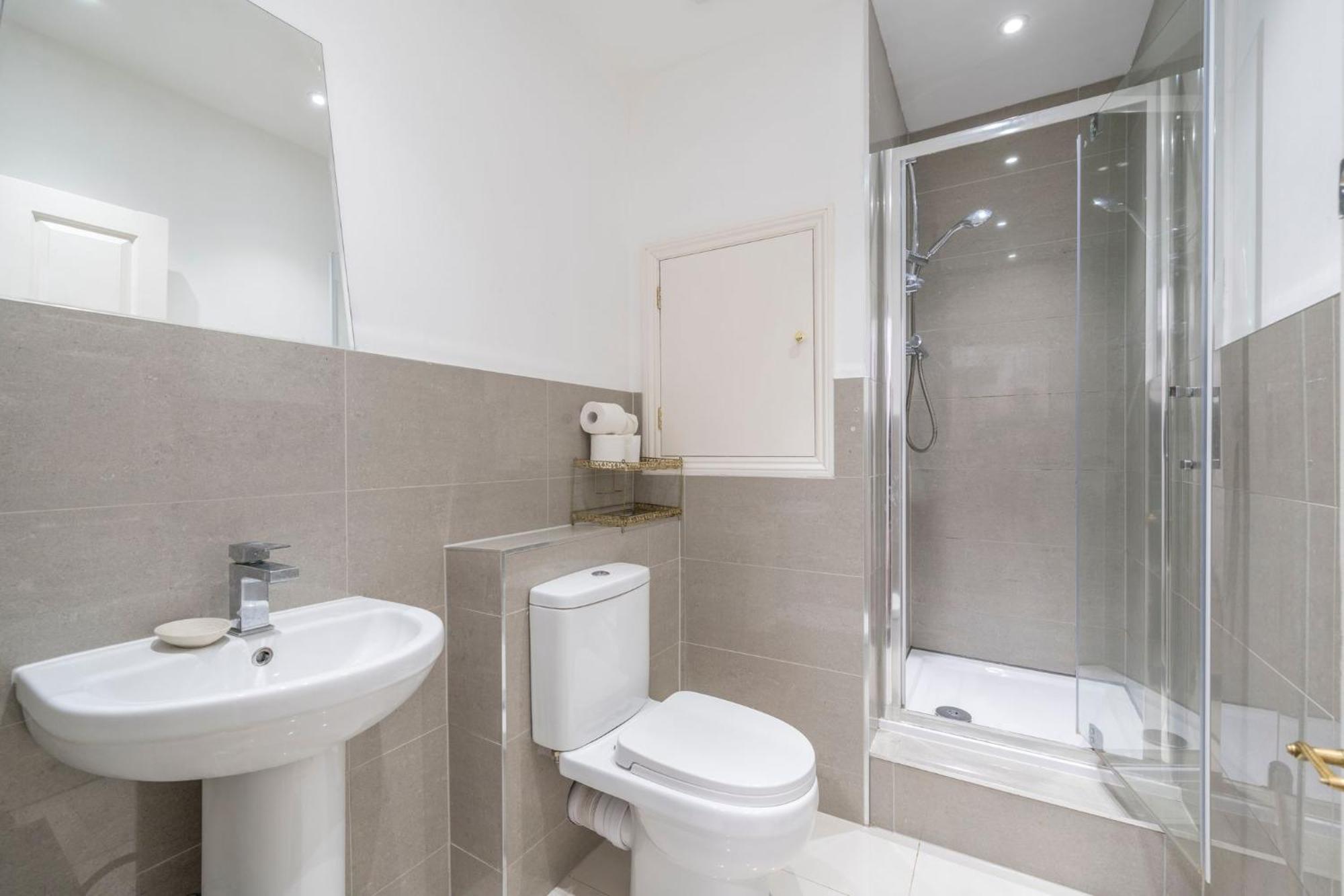 Apartment Skyvillion Canary Wharf Serenity London