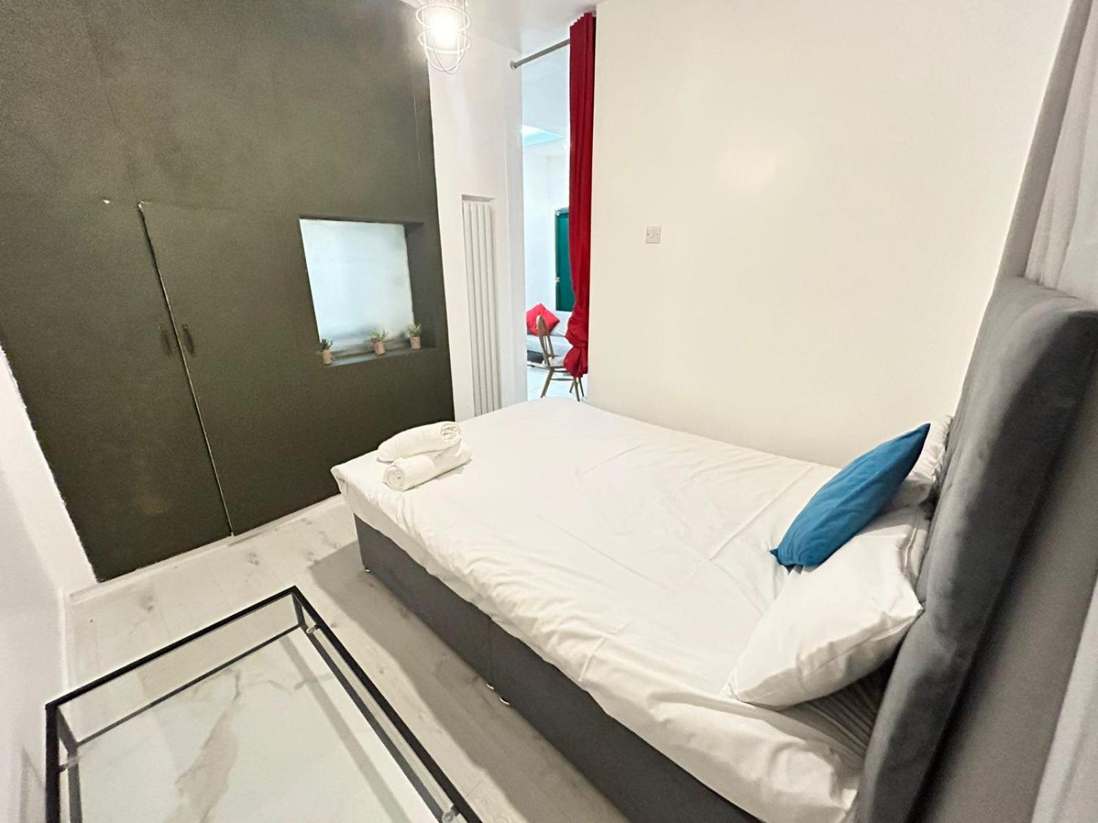 2 Bedroom Flat Wembley *