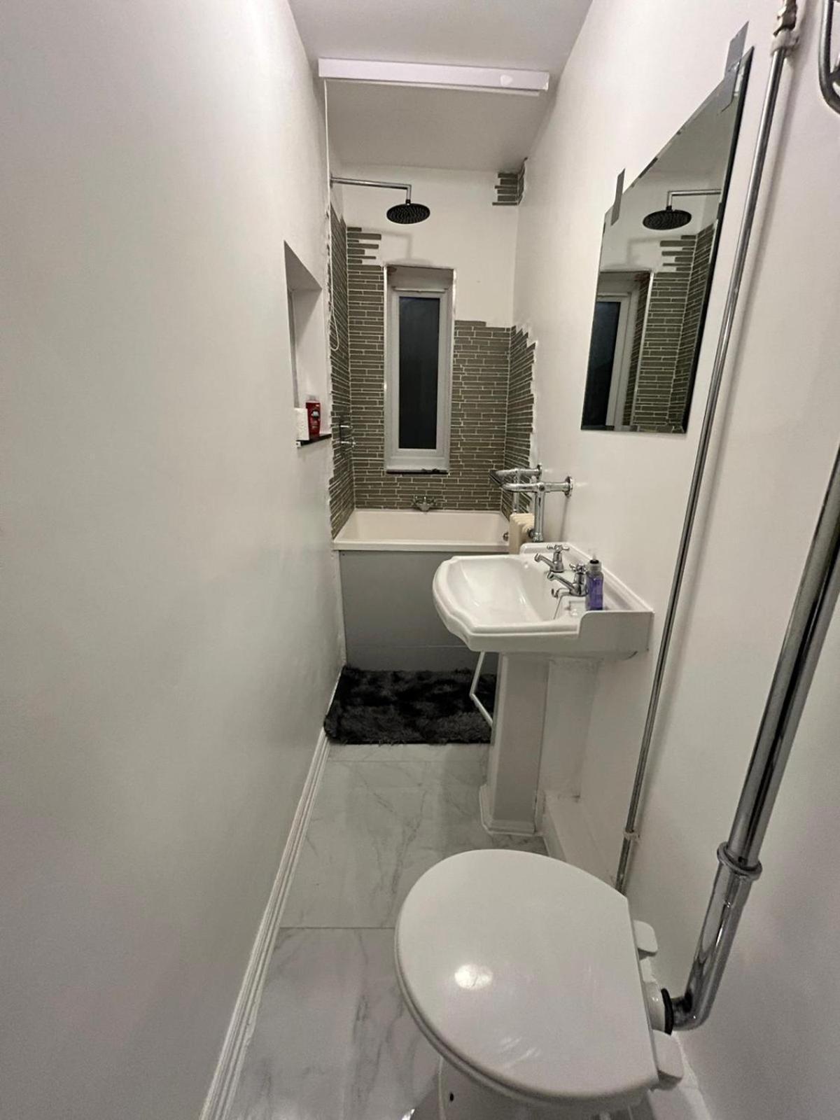 2 Bedroom Flat Wembley London