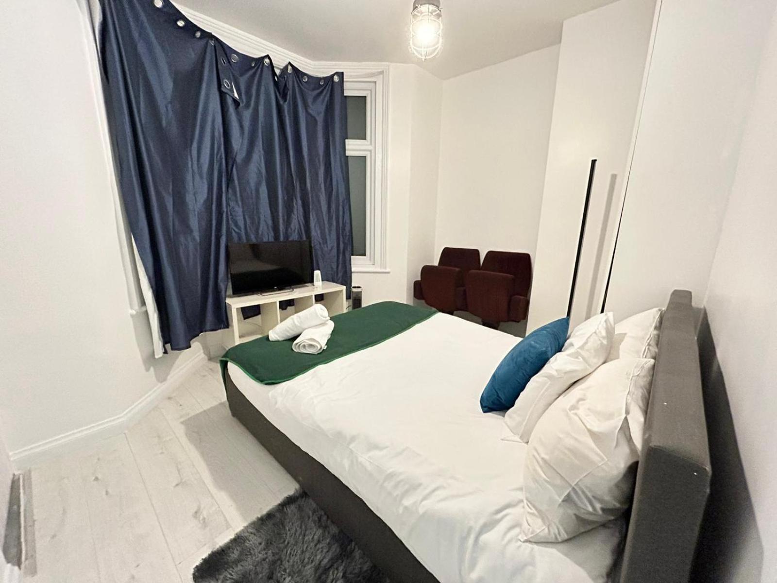 2 Bedroom Flat Wembley
