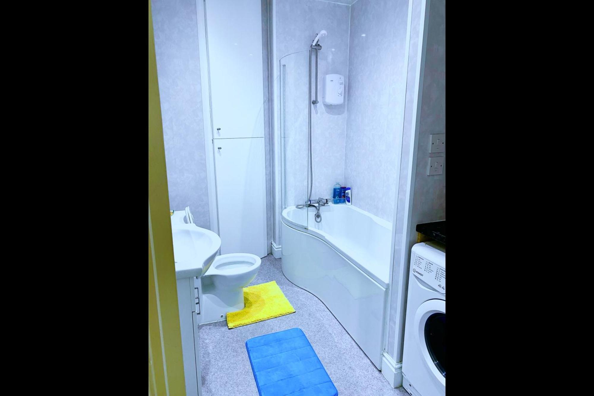 One Bedroom Spacious Step4 Ltd