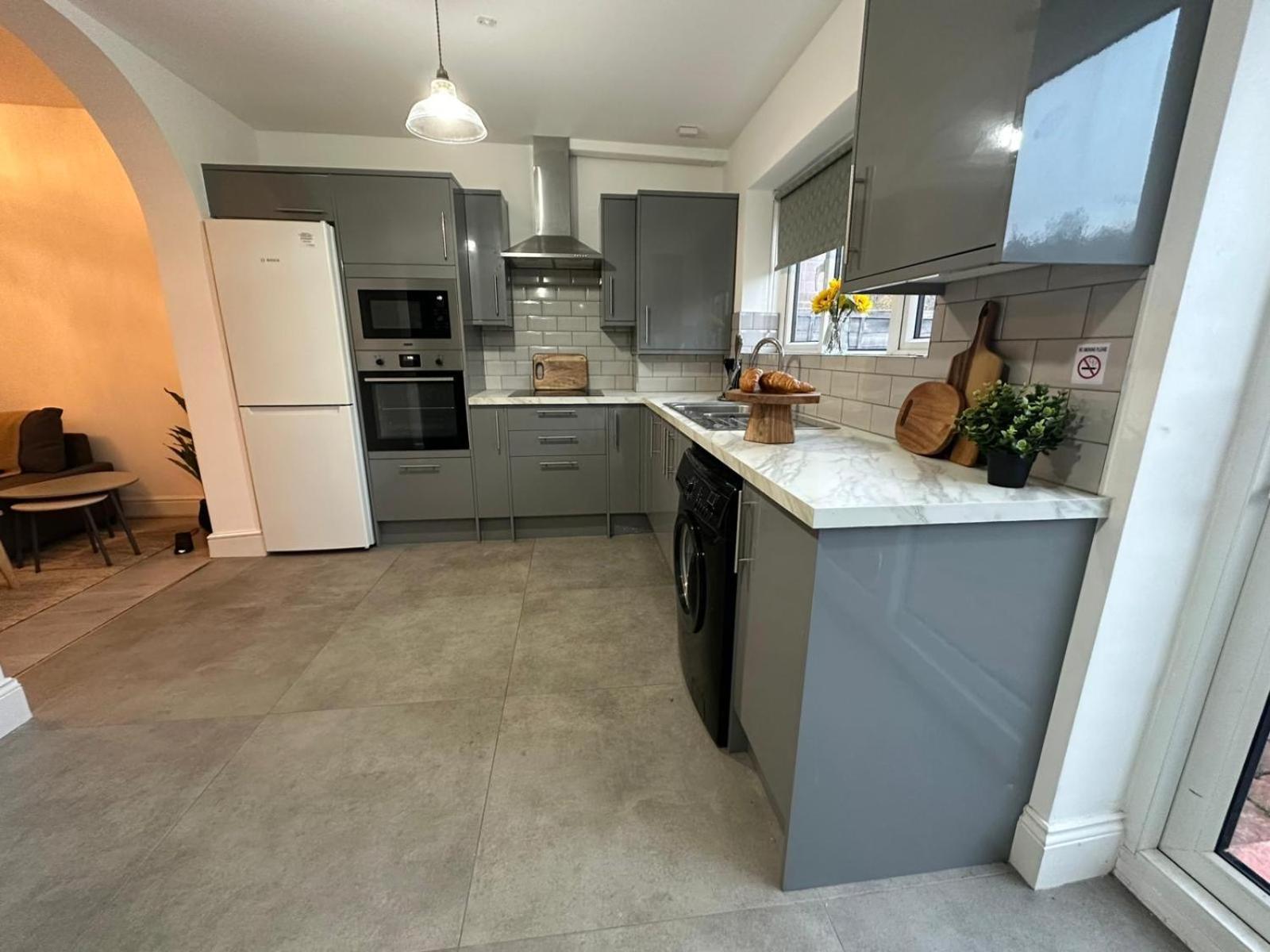 Apartment 1-bed Garden Retreat, Tottenham