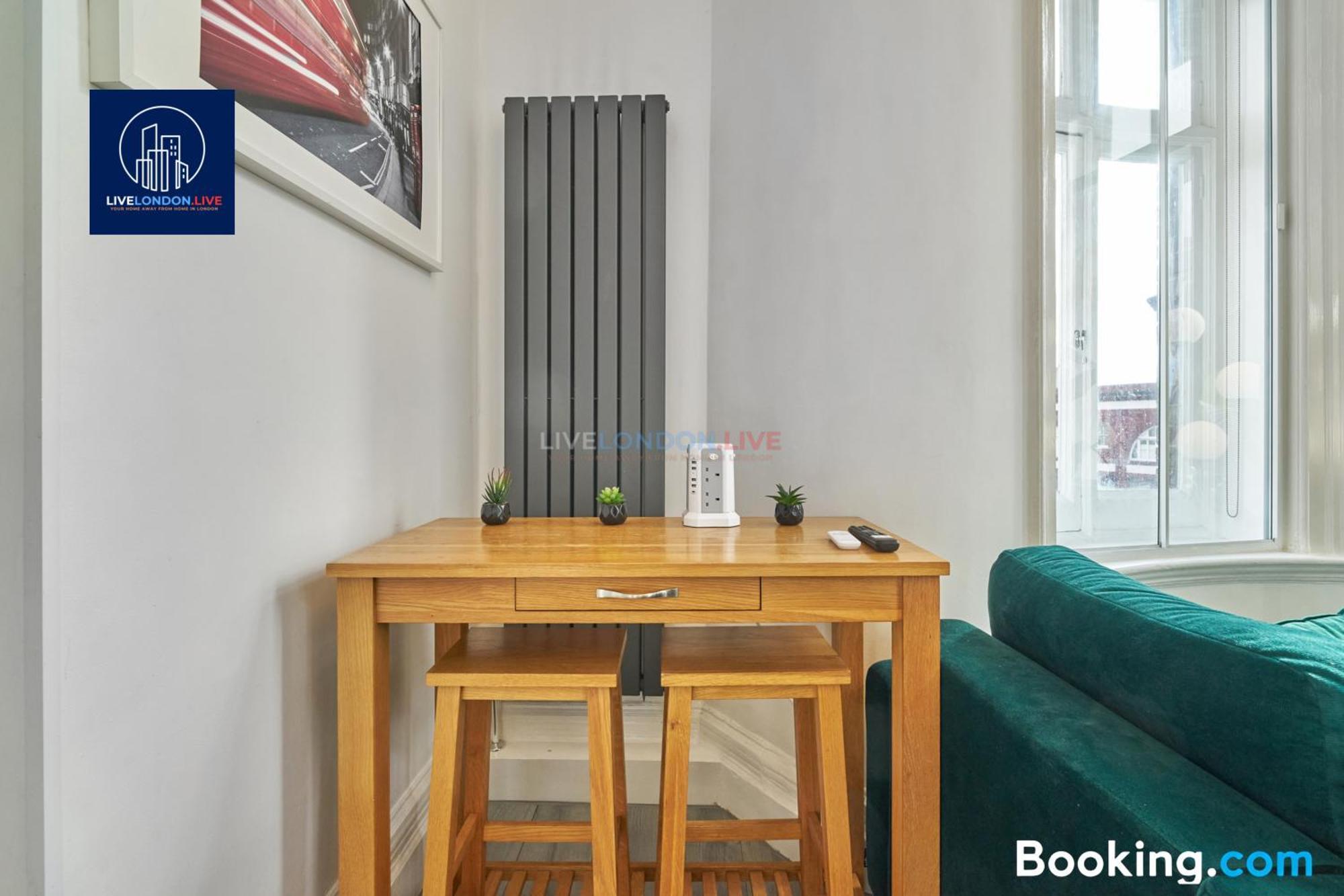Last-minute Specials L Sleeps Up To 4 Guests L One-bedroom With King Bed And High Ceilings Near Camden By Live Short Lets & Serviced *