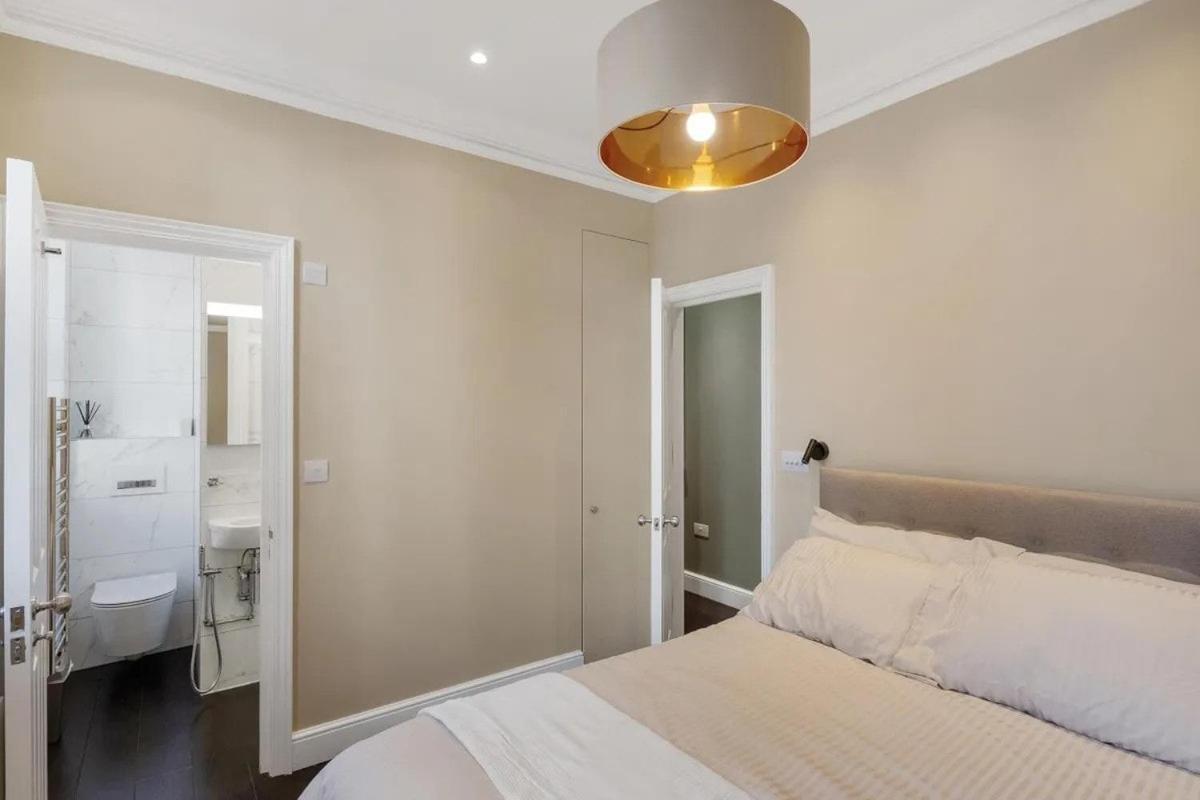 Mayfair Gem Apartment *
